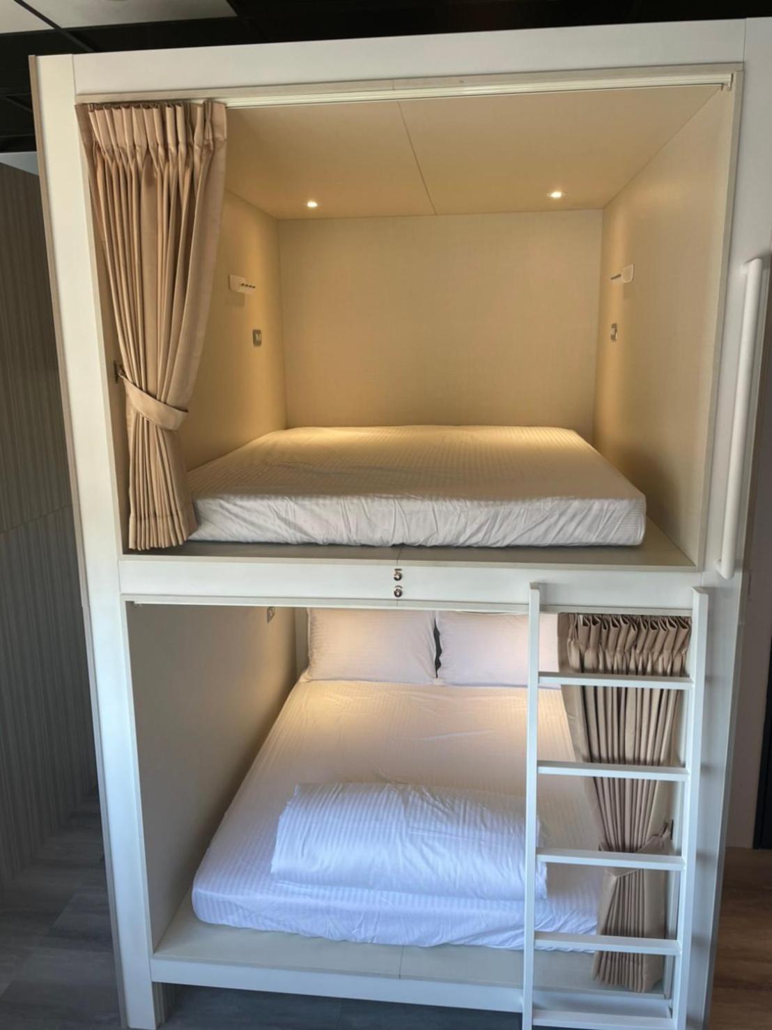 Bed in 6-Bed Mixed Dormitory Room photo 3