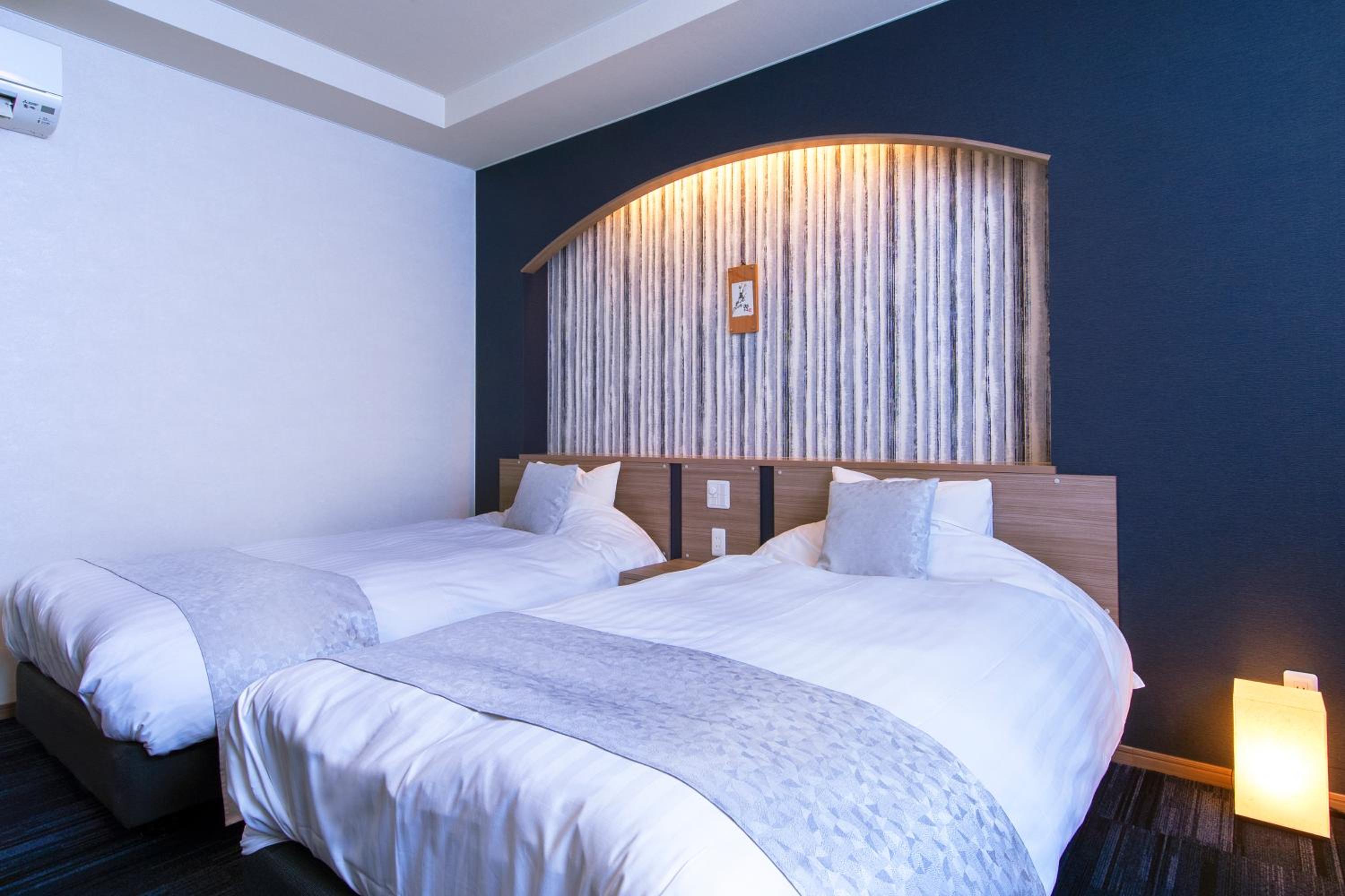 Twin Room 203 - Photo 3