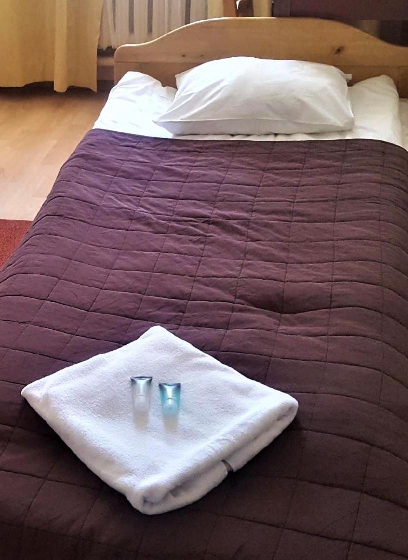 Small Double Room - Photo 5