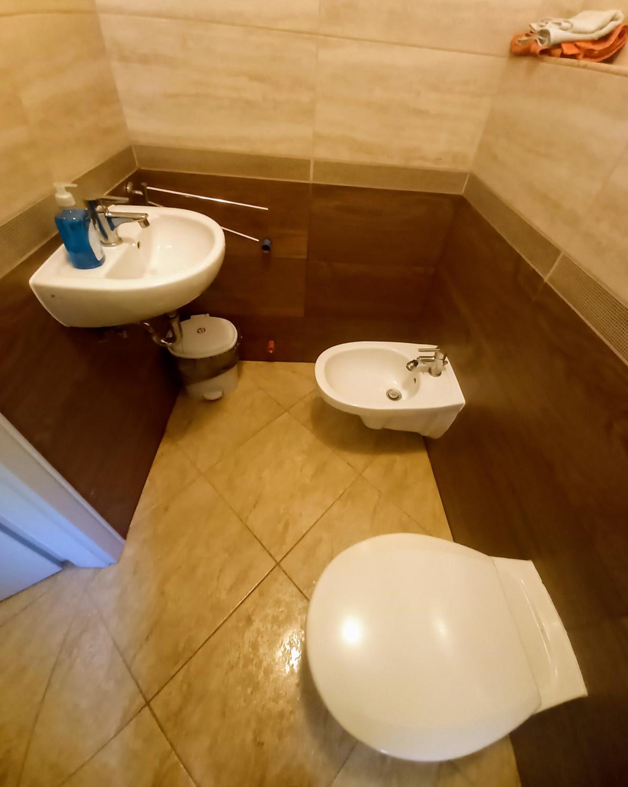Two-Bedroom Apartment - Photo 4