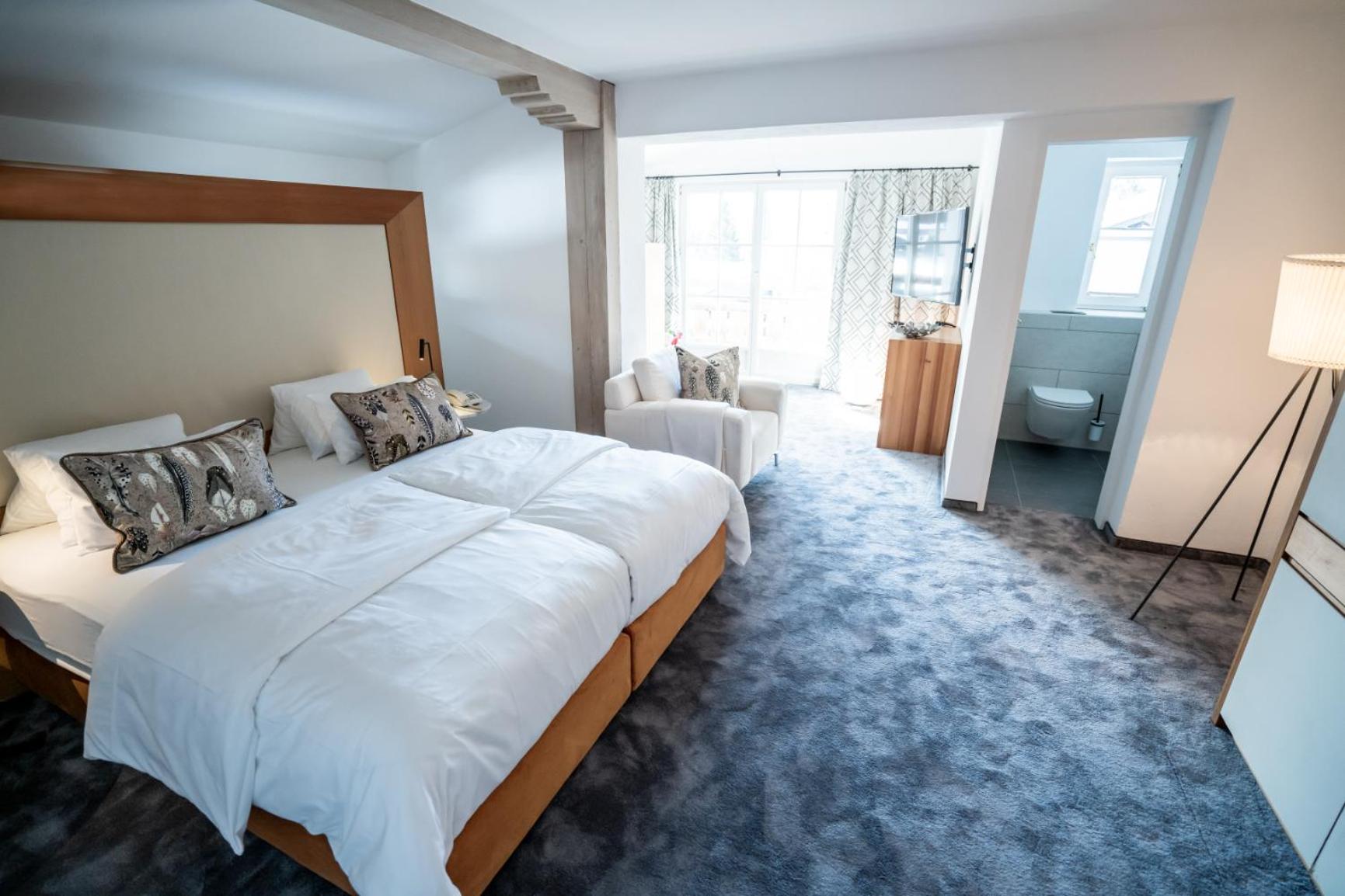 Suite - Photo 4