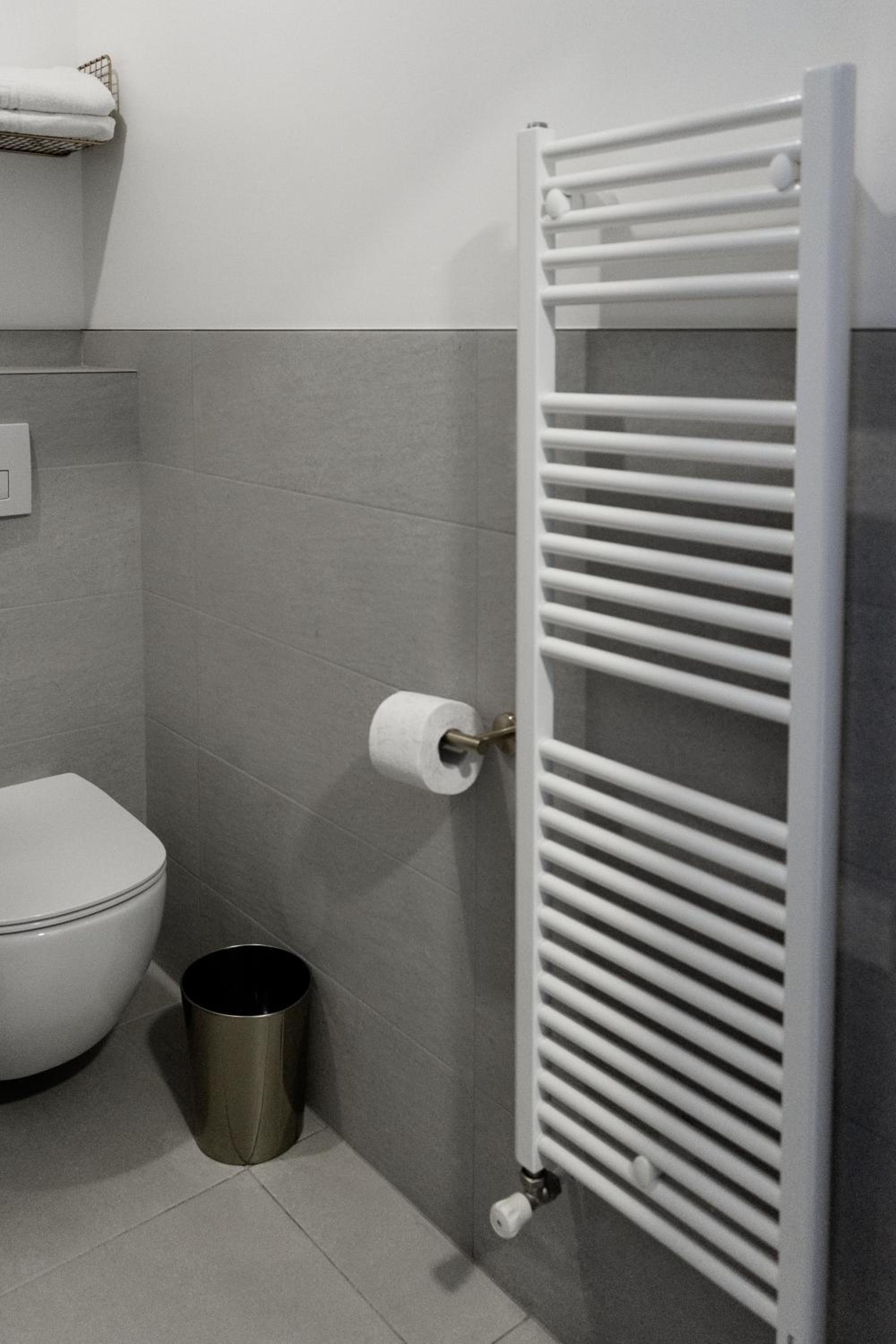 Double Room - Photo 15