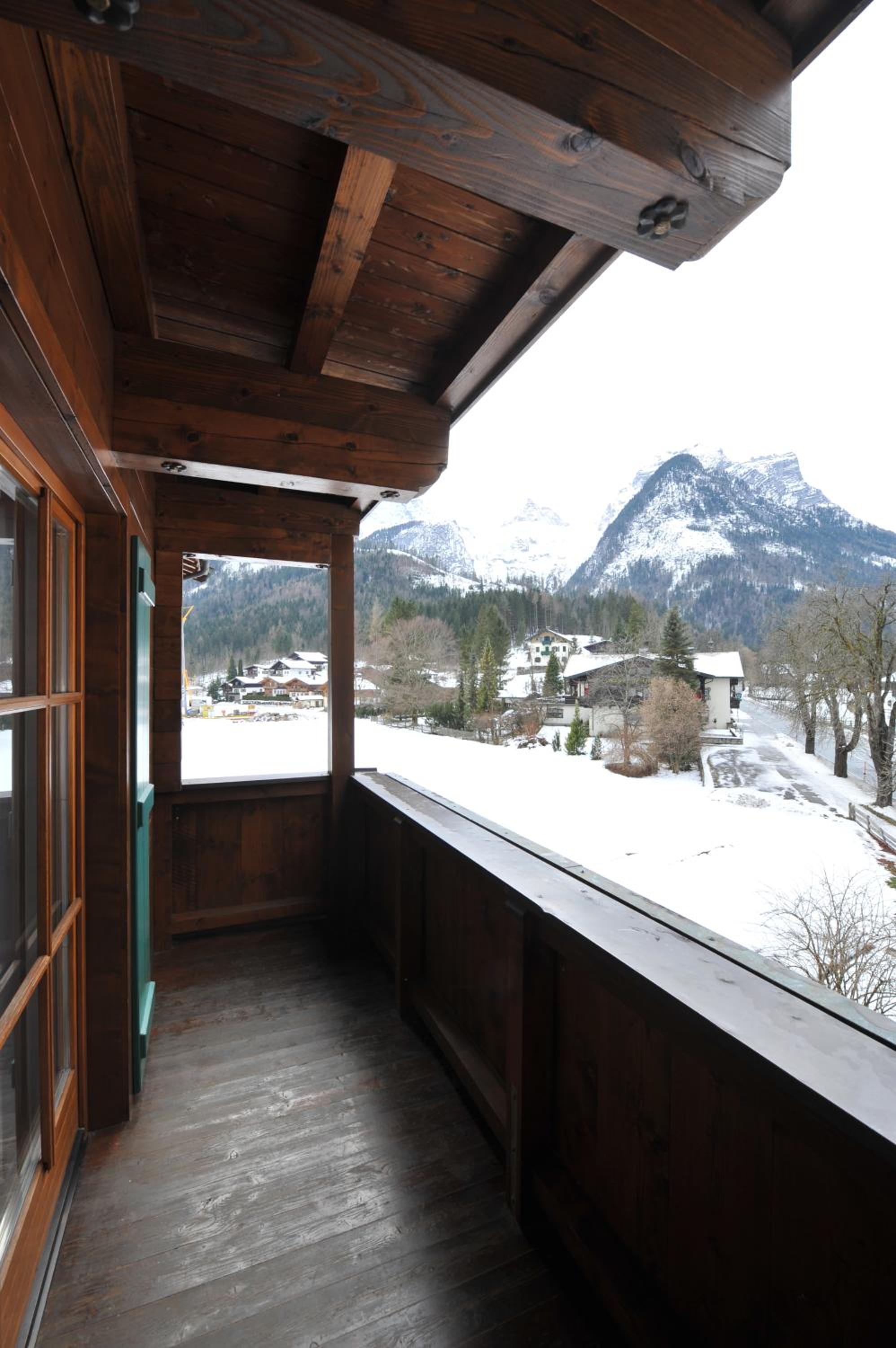 Quadruple Room with Balcony photo 3