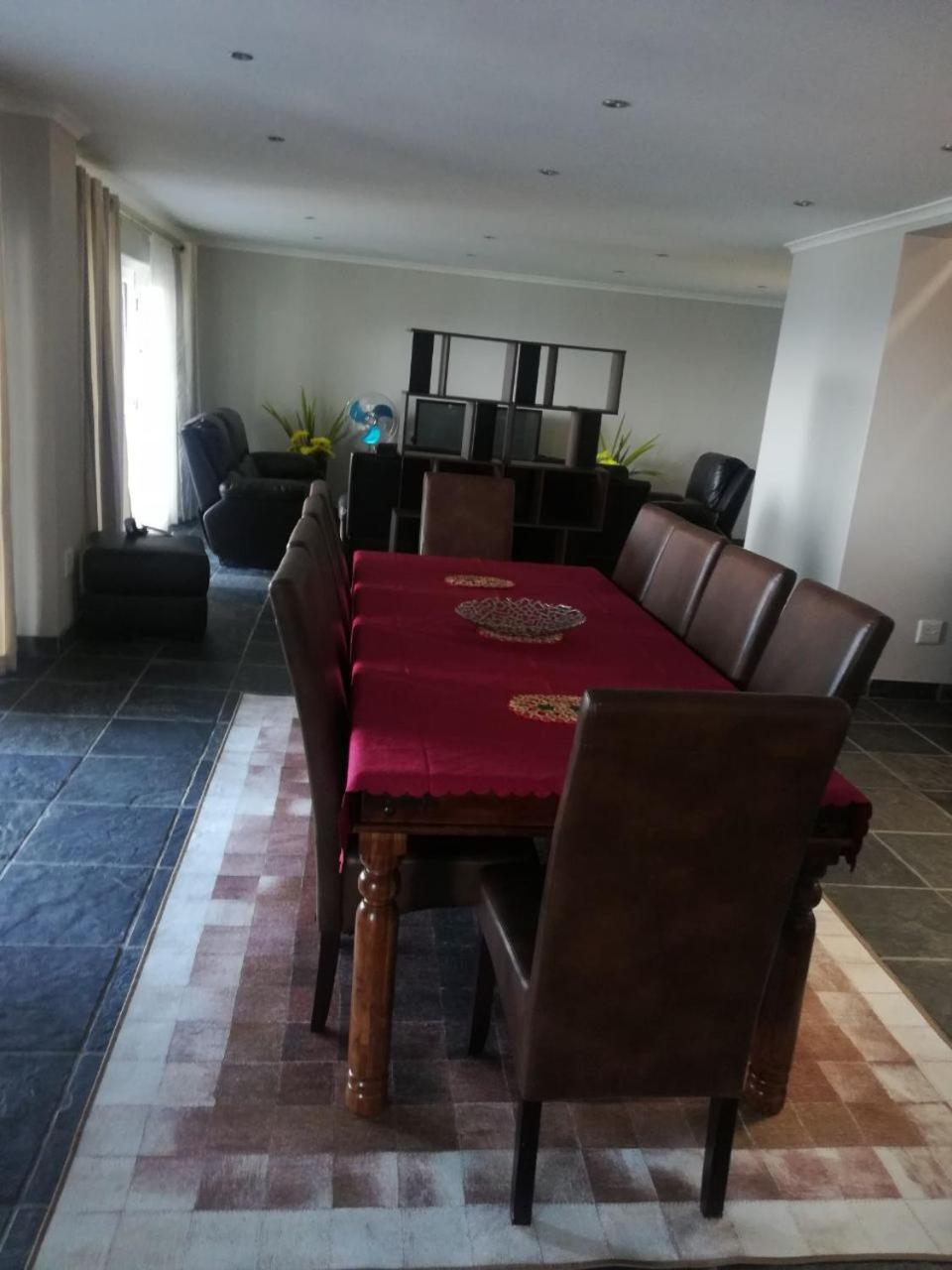 Apartment - Photo 4