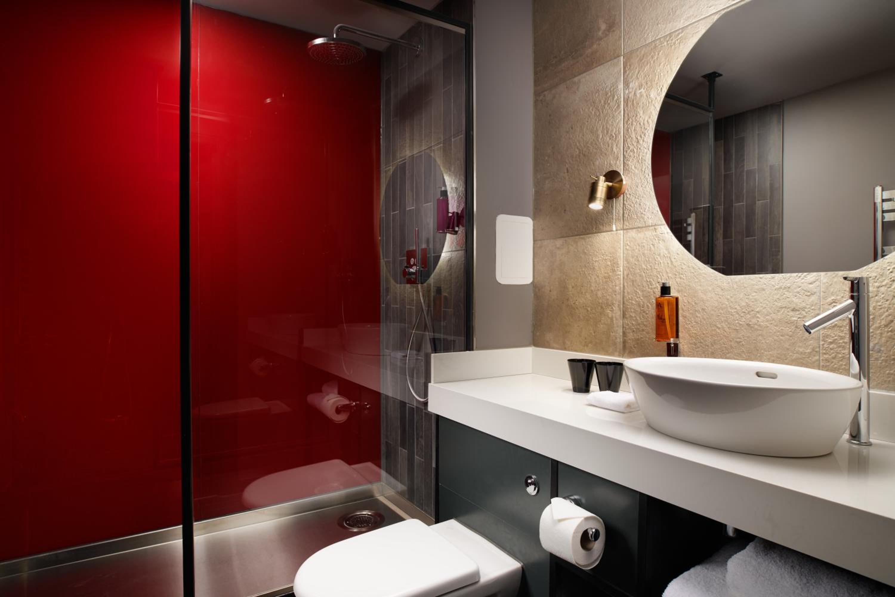 Suite - Photo 7