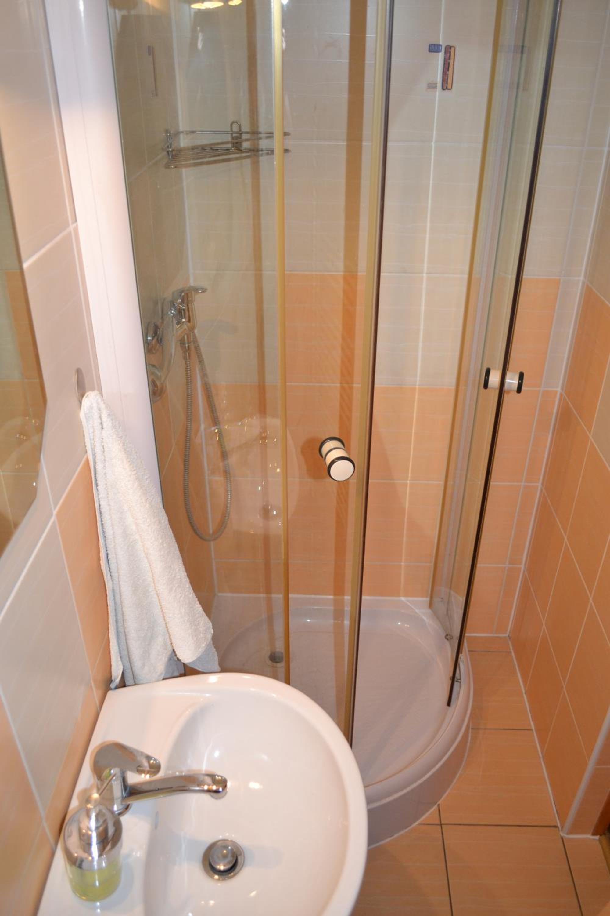 Three-Bedroom Apartment - Photo 7