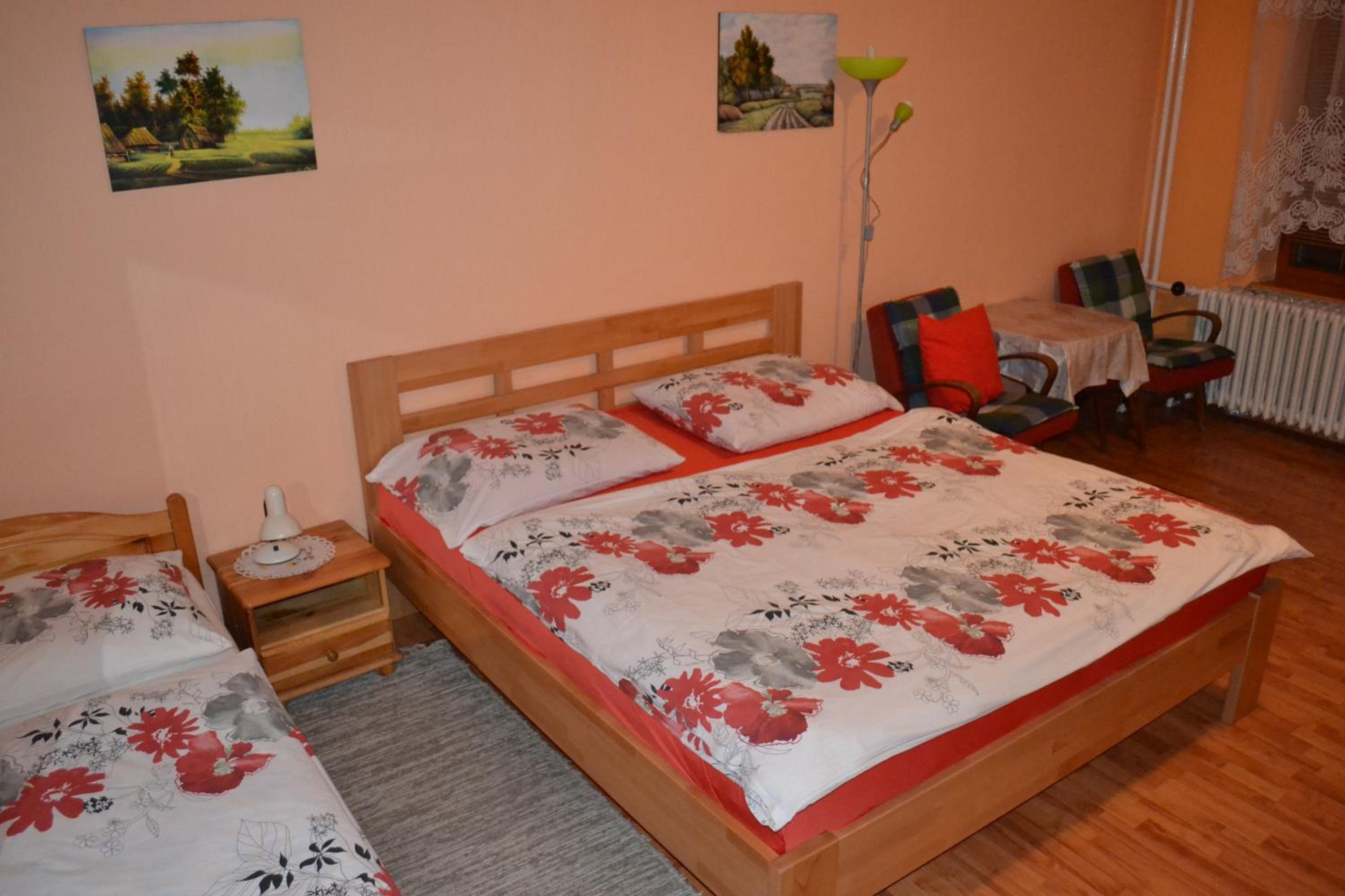 One-Bedroom Apartment - Photo 7