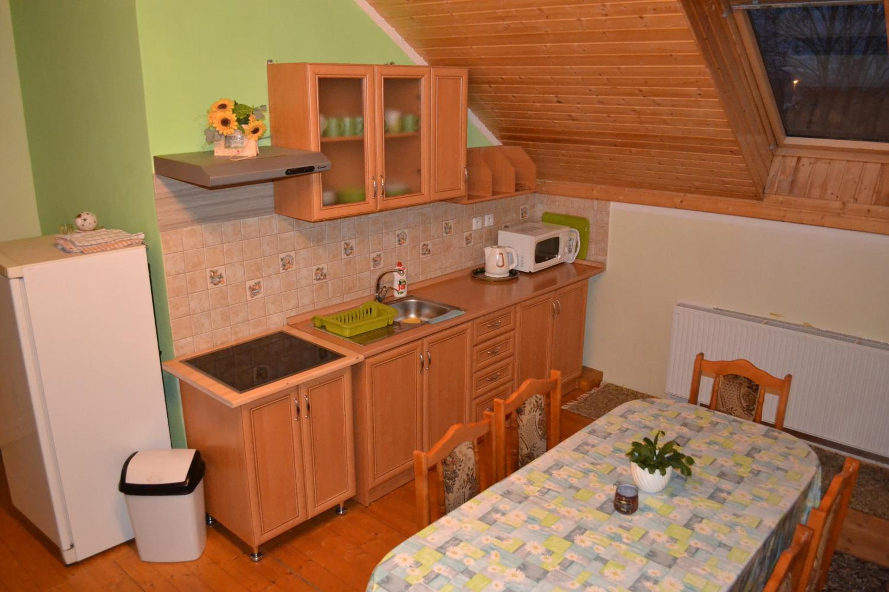 Three-Bedroom Apartment - Photo 9