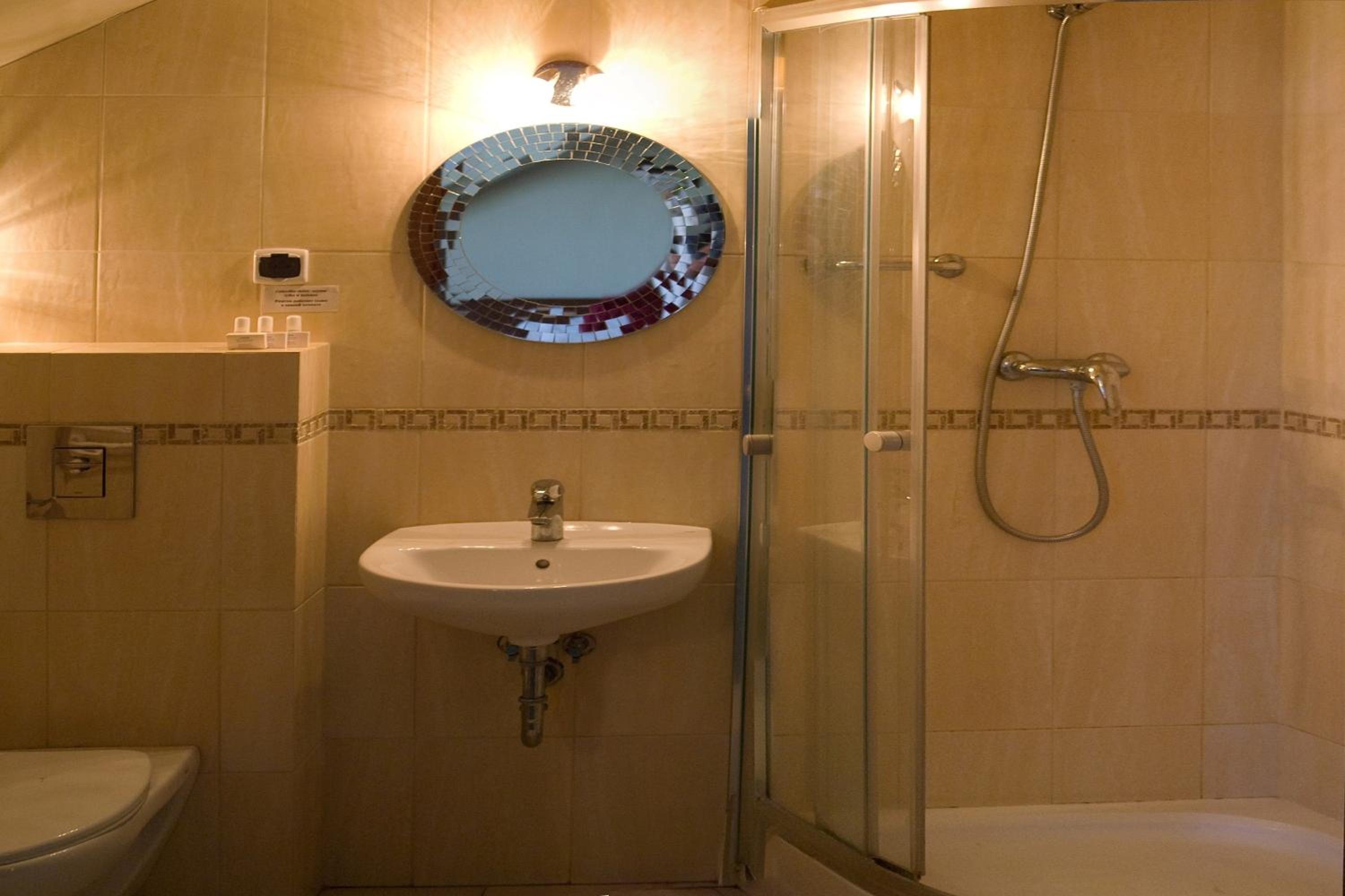 Twin Room - Photo 4