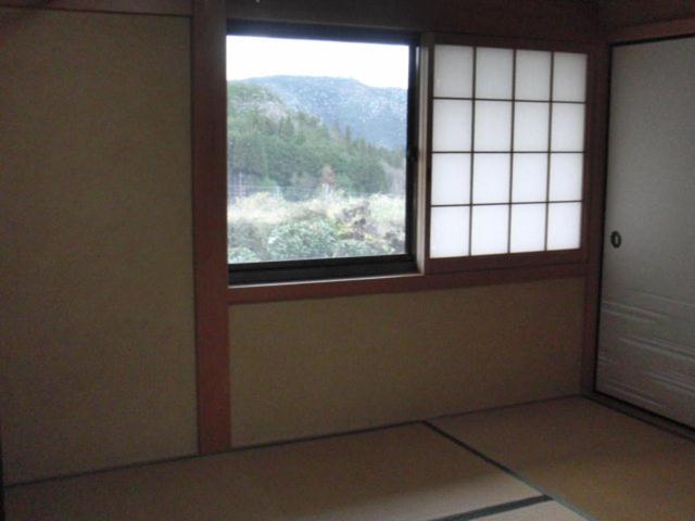 Standard Japanese-Style Room photo 1