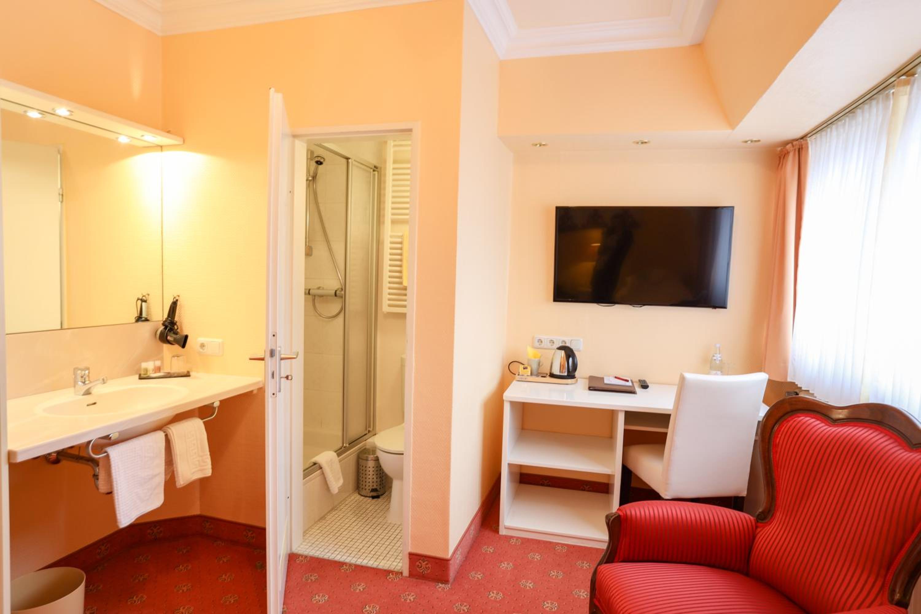 Single Room photo 3