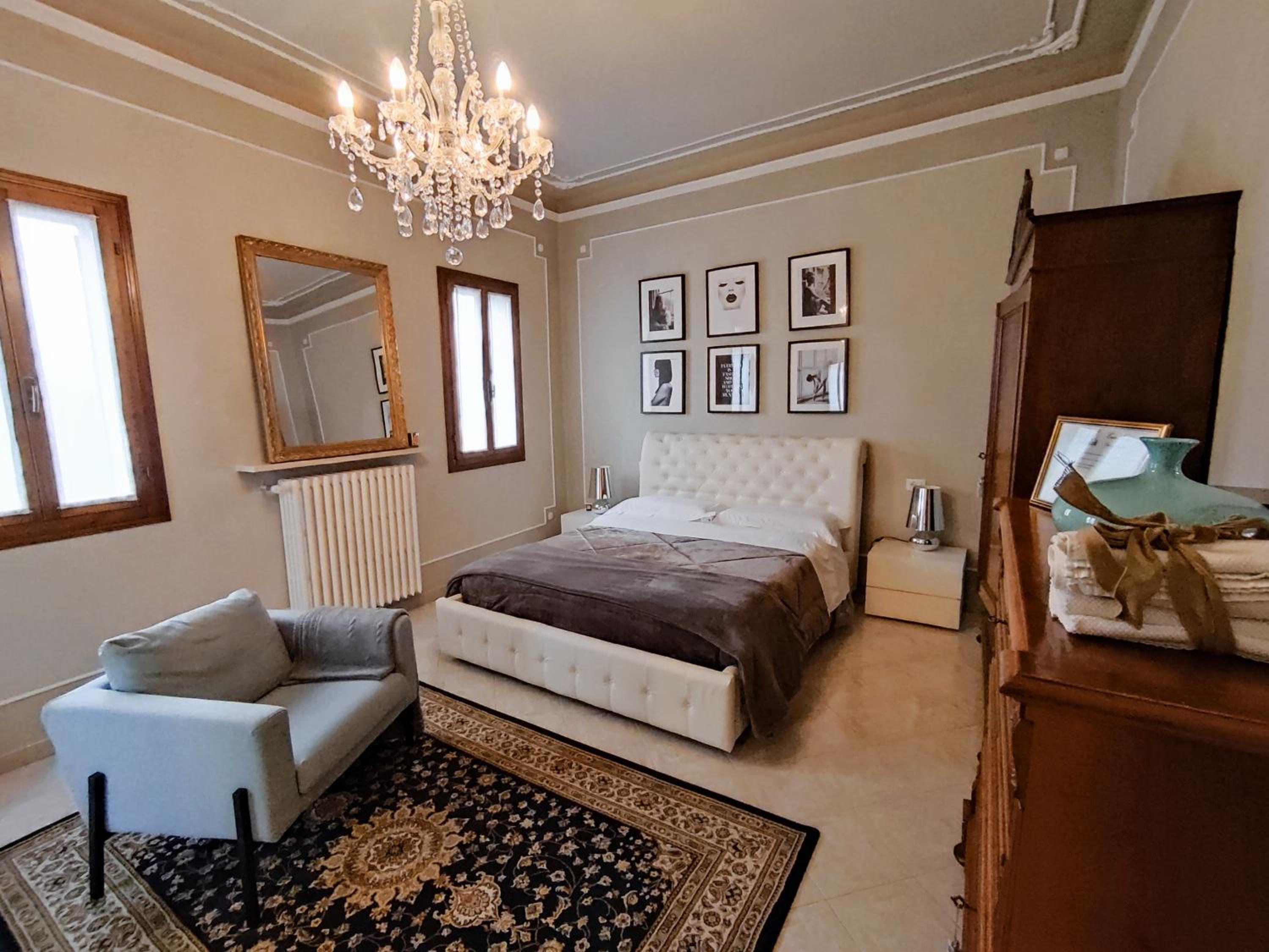 Queen Room - Photo 3