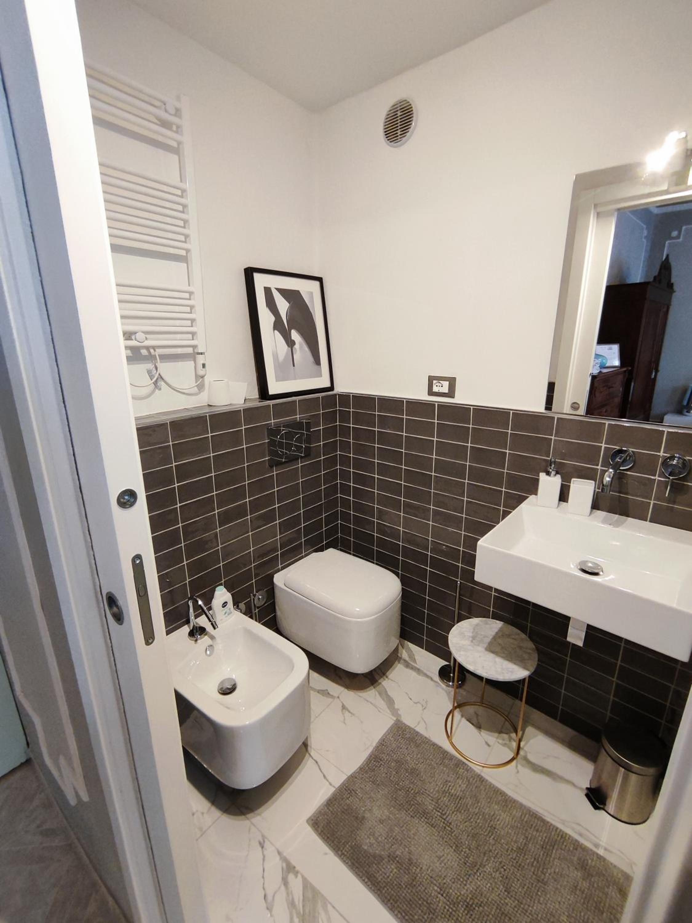 Queen Room - Photo 9
