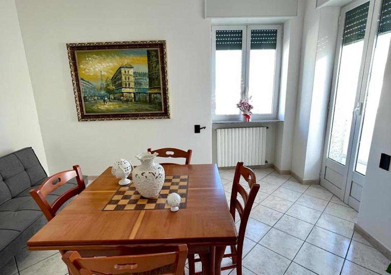One-Bedroom House - Photo 11
