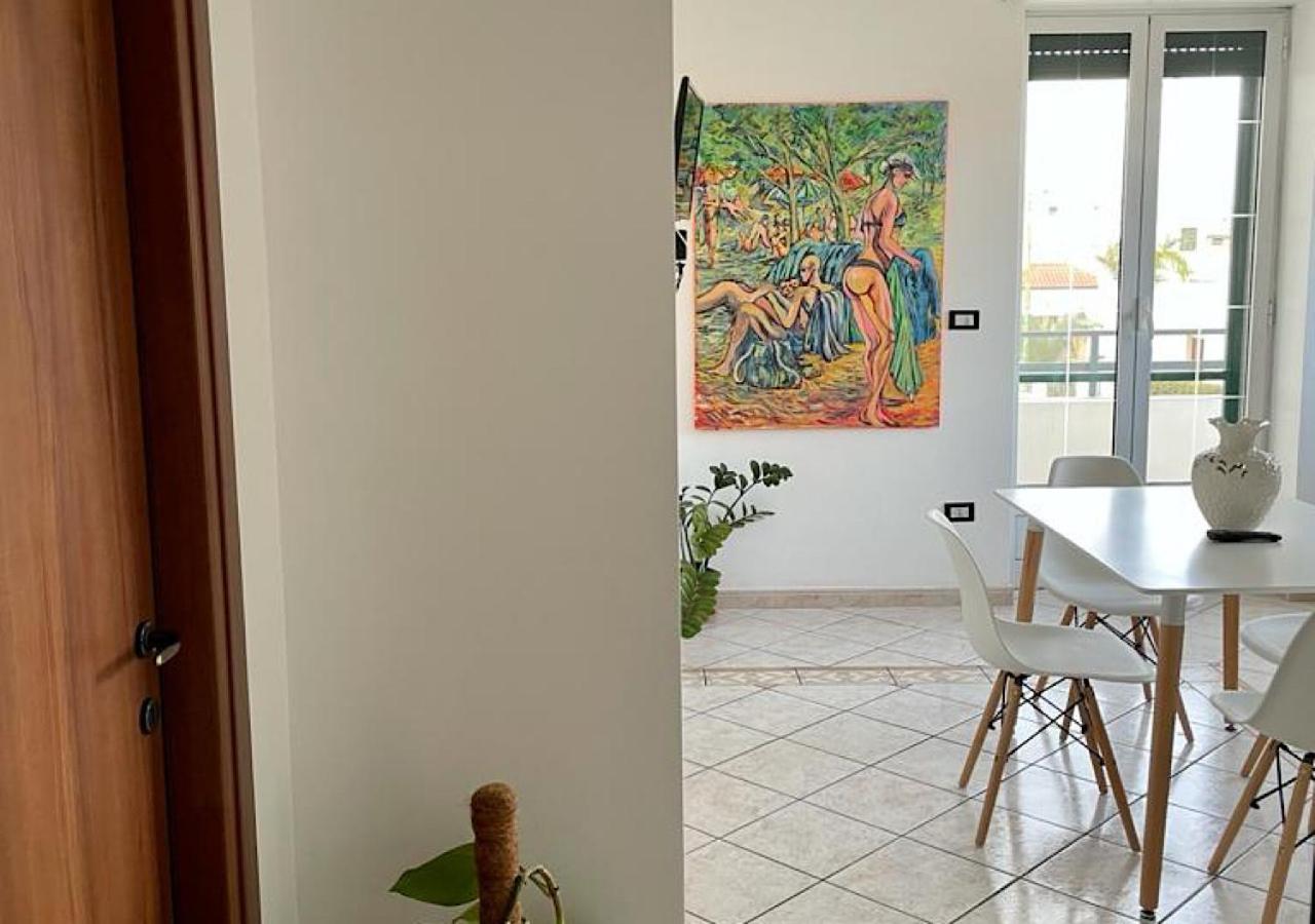 Two-Bedroom House - Photo 9