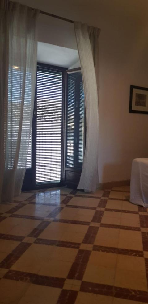 Double Room with Balcony photo 2