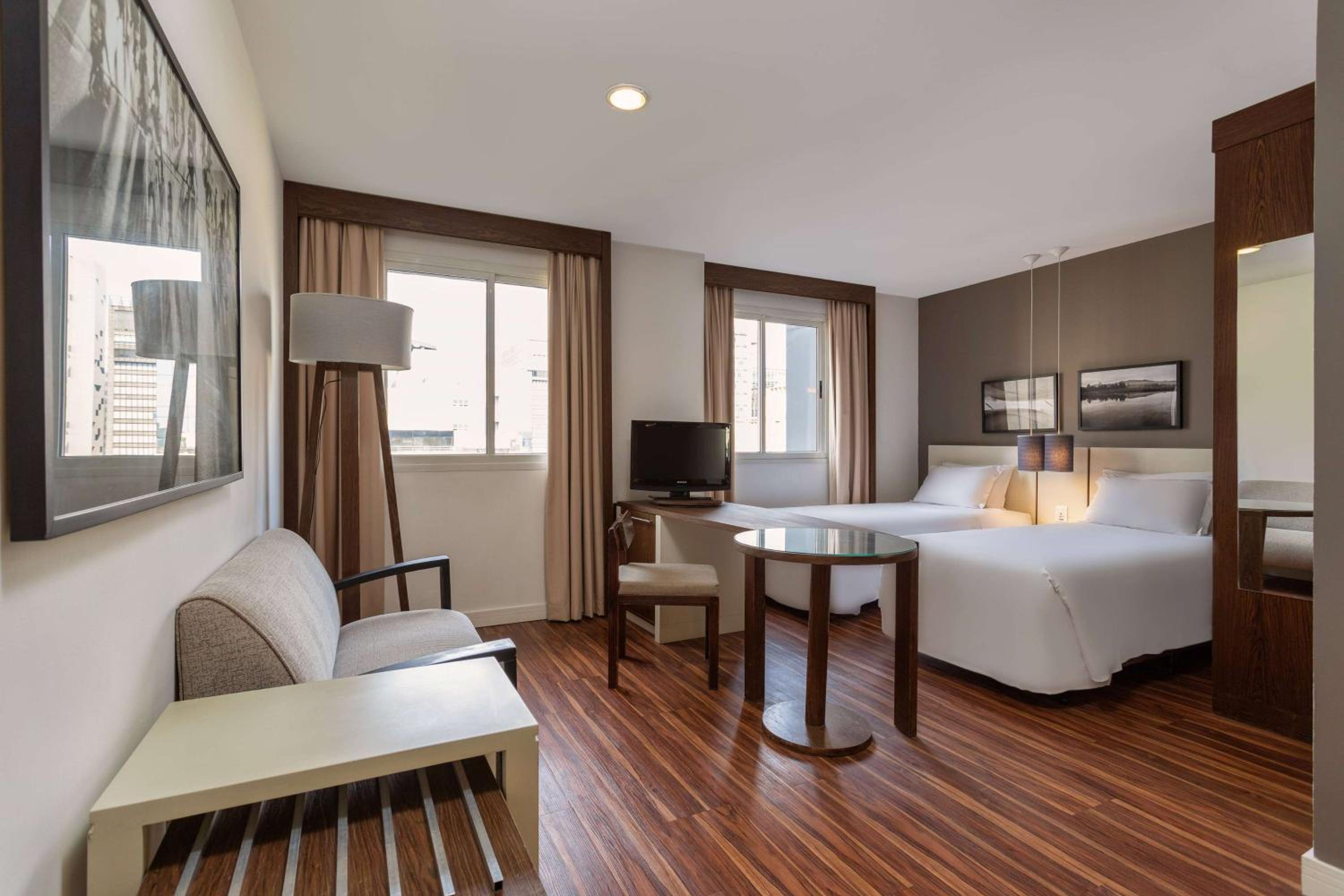 Premium Suite with 2 Twin Beds, Non Smoking