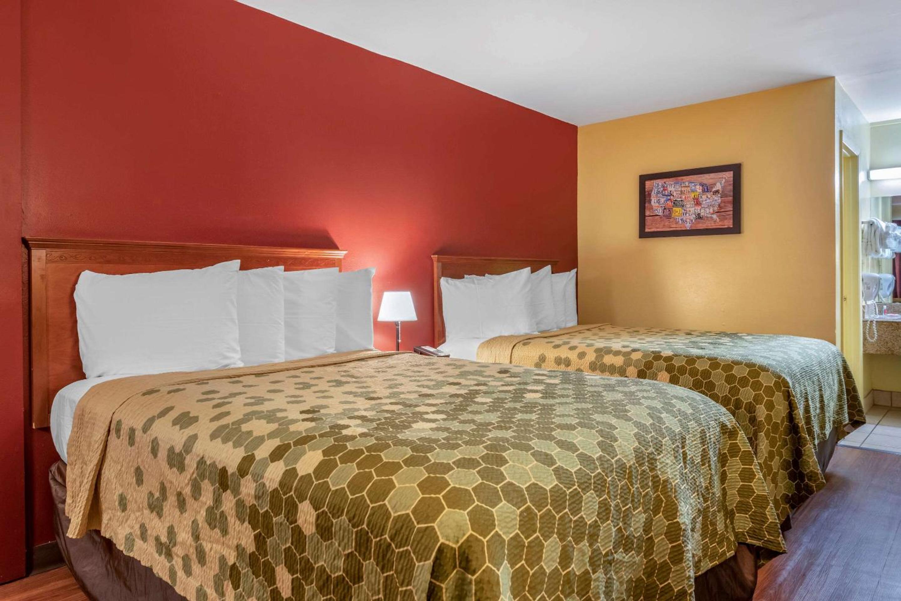 Double Room with Two Double Beds - Non-Smoking photo 1