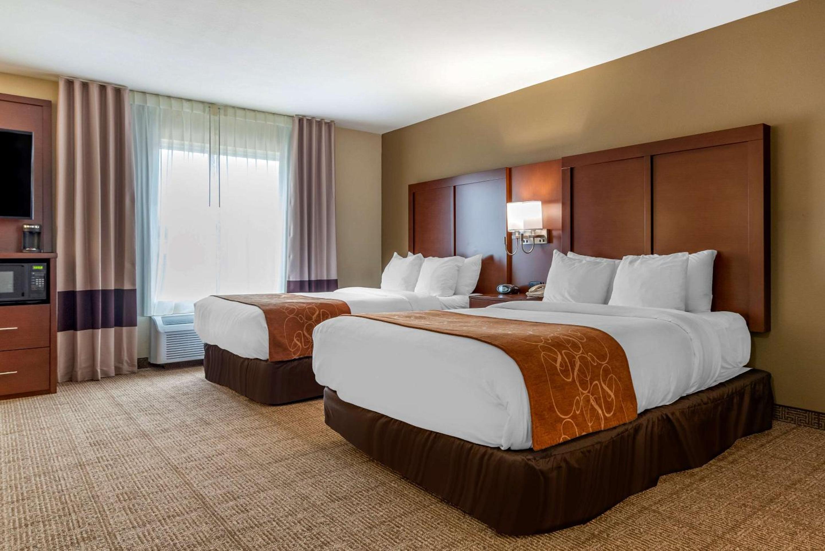 Suite with Two Queen Beds - Accessible/Non-Smoking - Photo 1