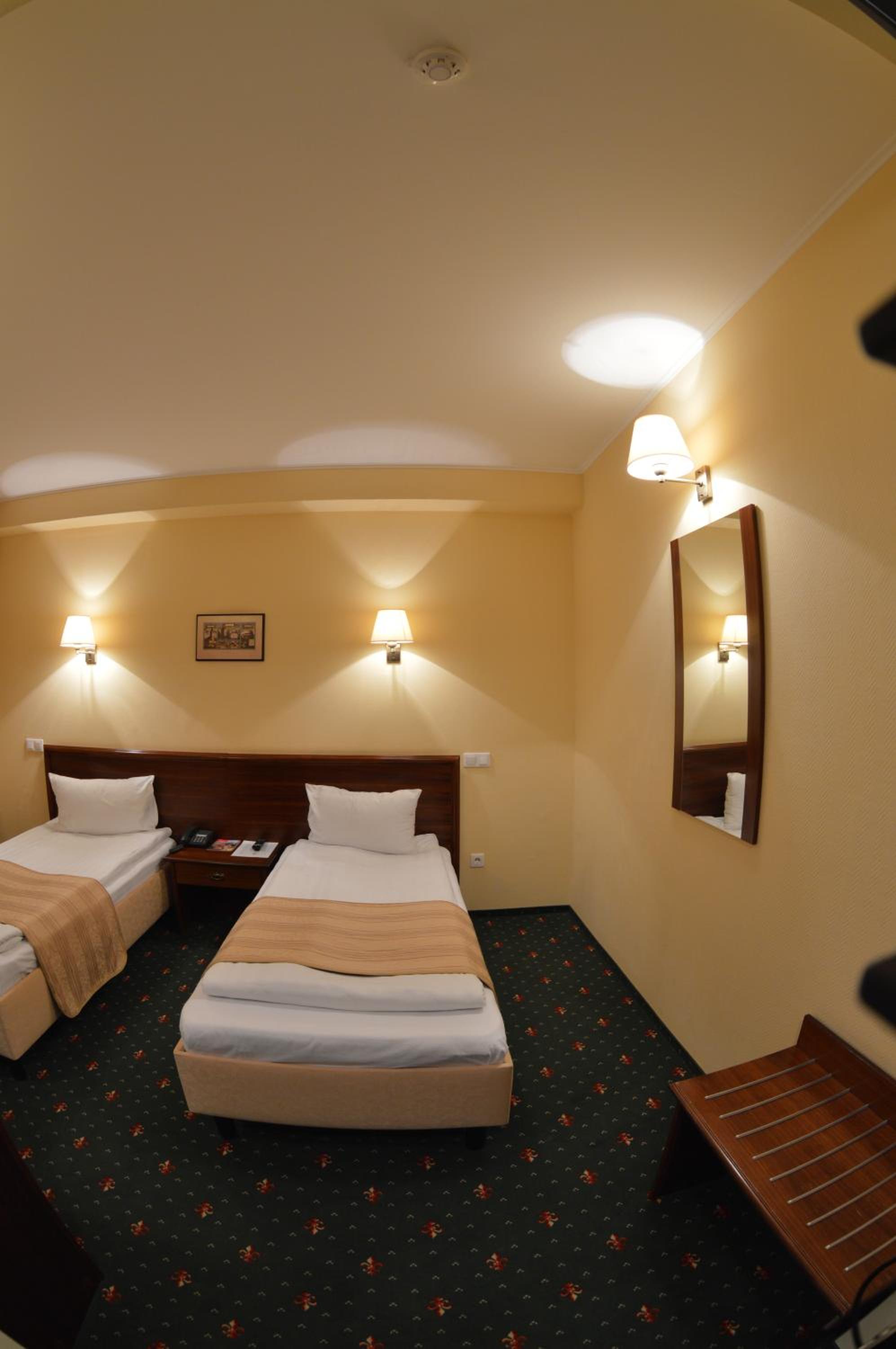 Twin Room - Photo 1