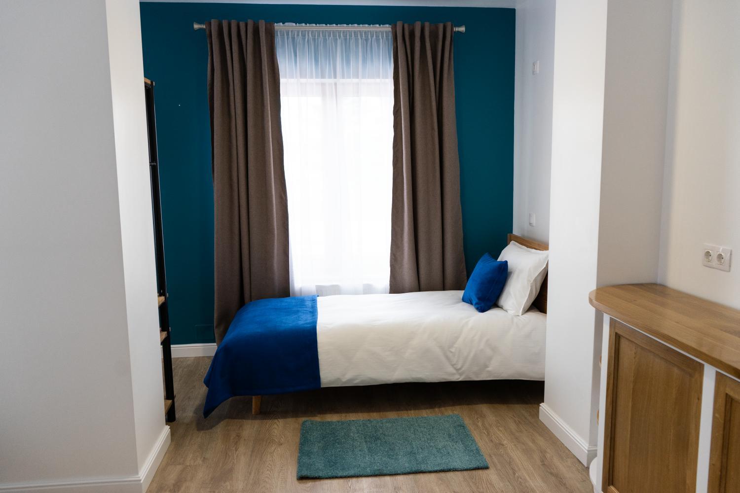 Deluxe Triple Room - Photo 9