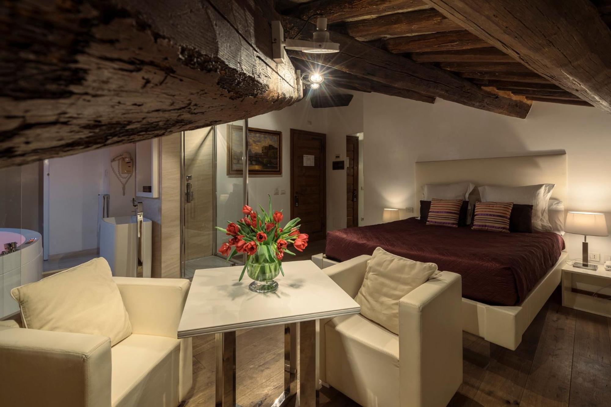 Exclusive Suite with Spa Bath photo 2