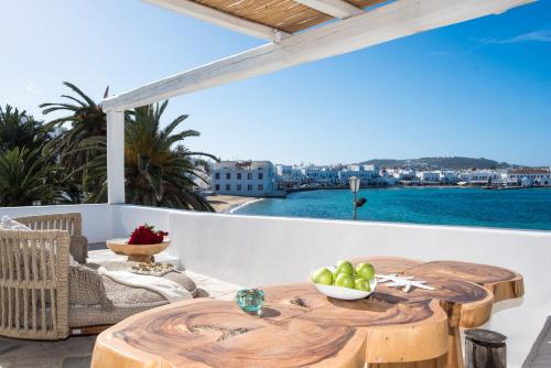 Deluxe Suite with Sea View