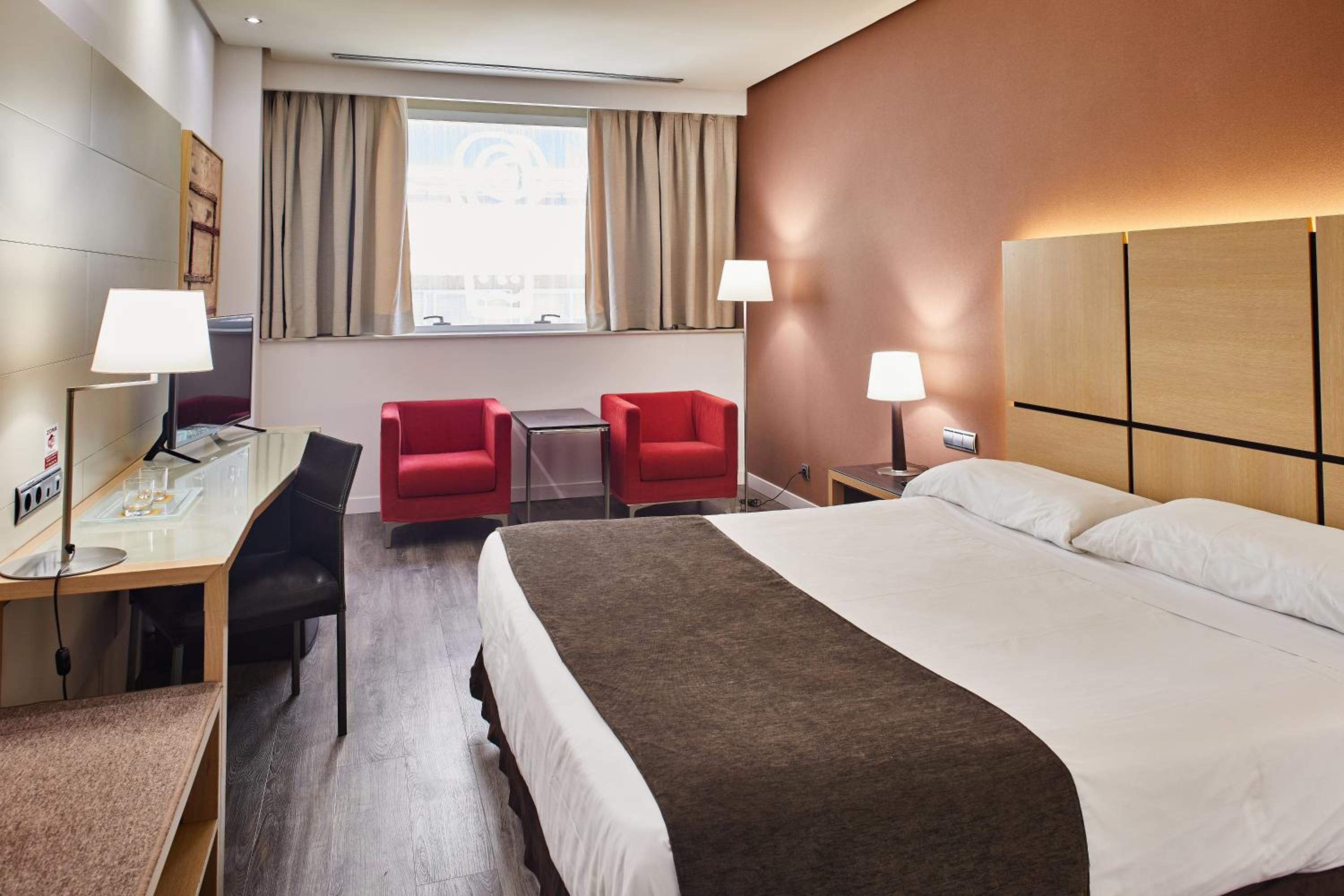 Comfort Double or Twin Room thumbnail 5