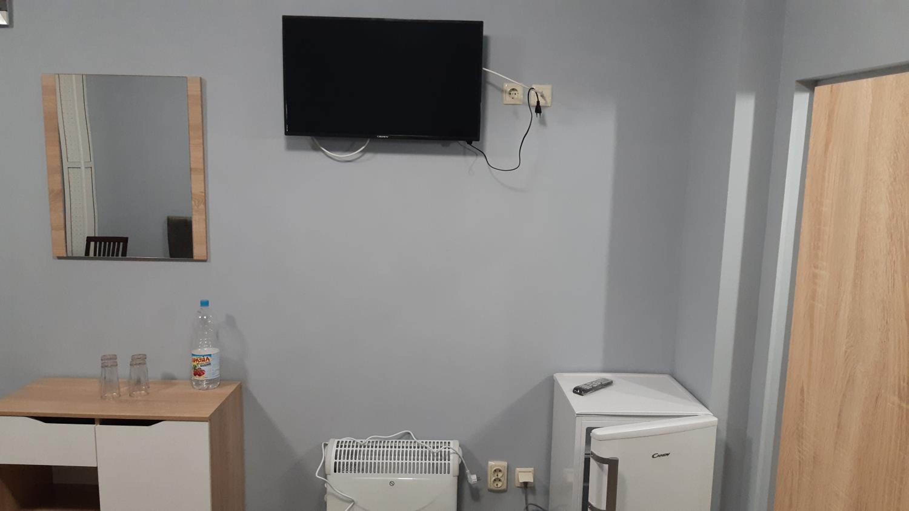 Double Room - Photo 12