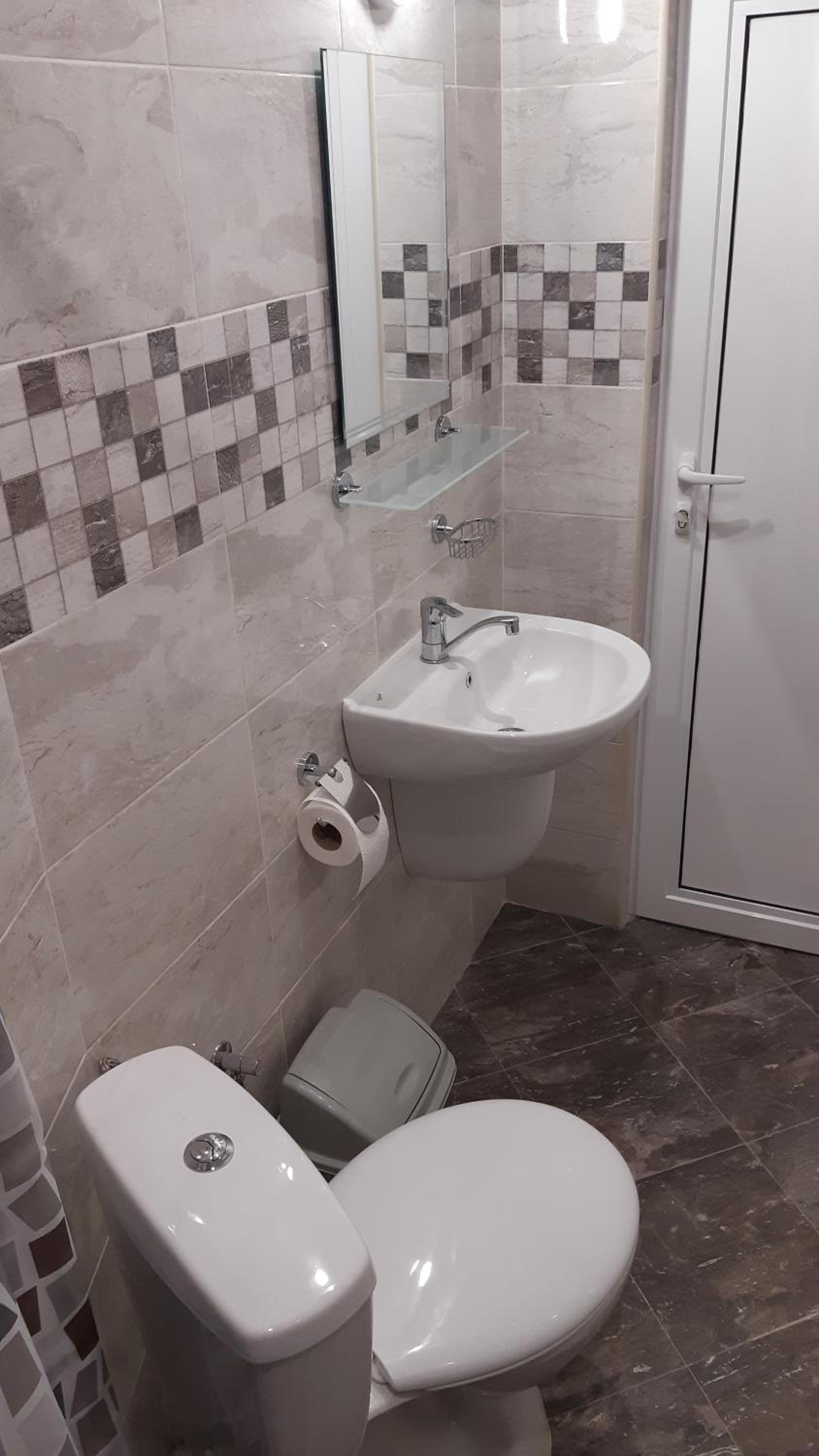 Double Room - Photo 2