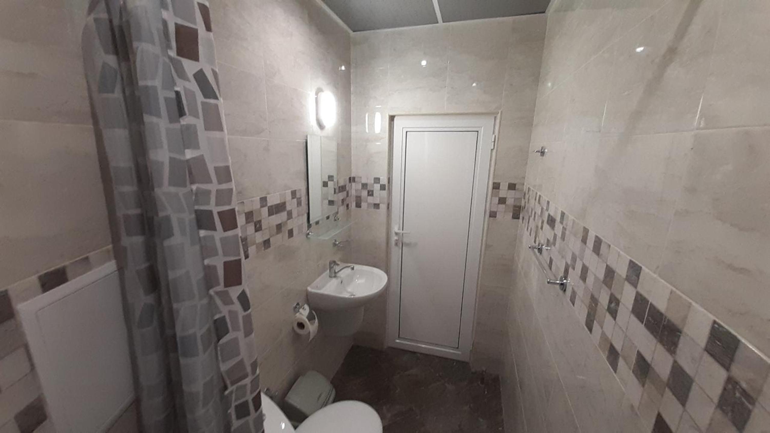 Double Room - Photo 10