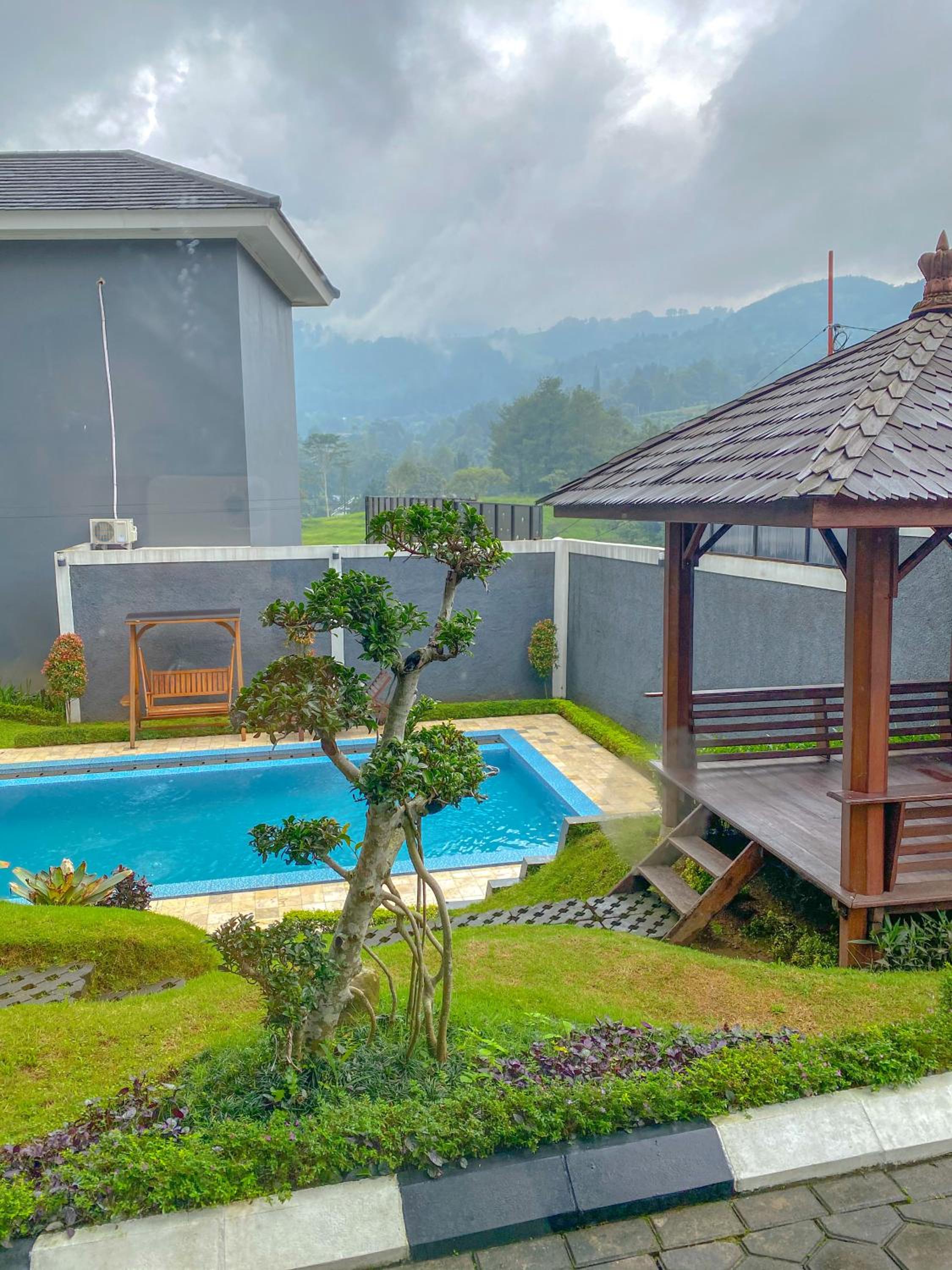 Three-Bedroom Villa photo 3