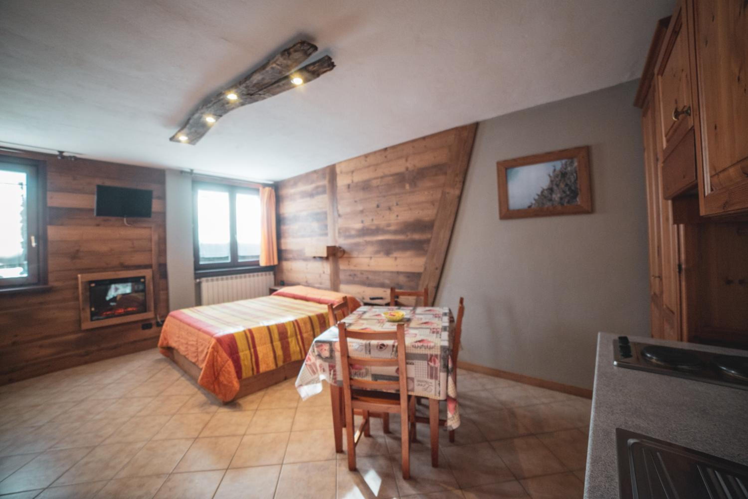 Studio (2 Adults) - Photo 6