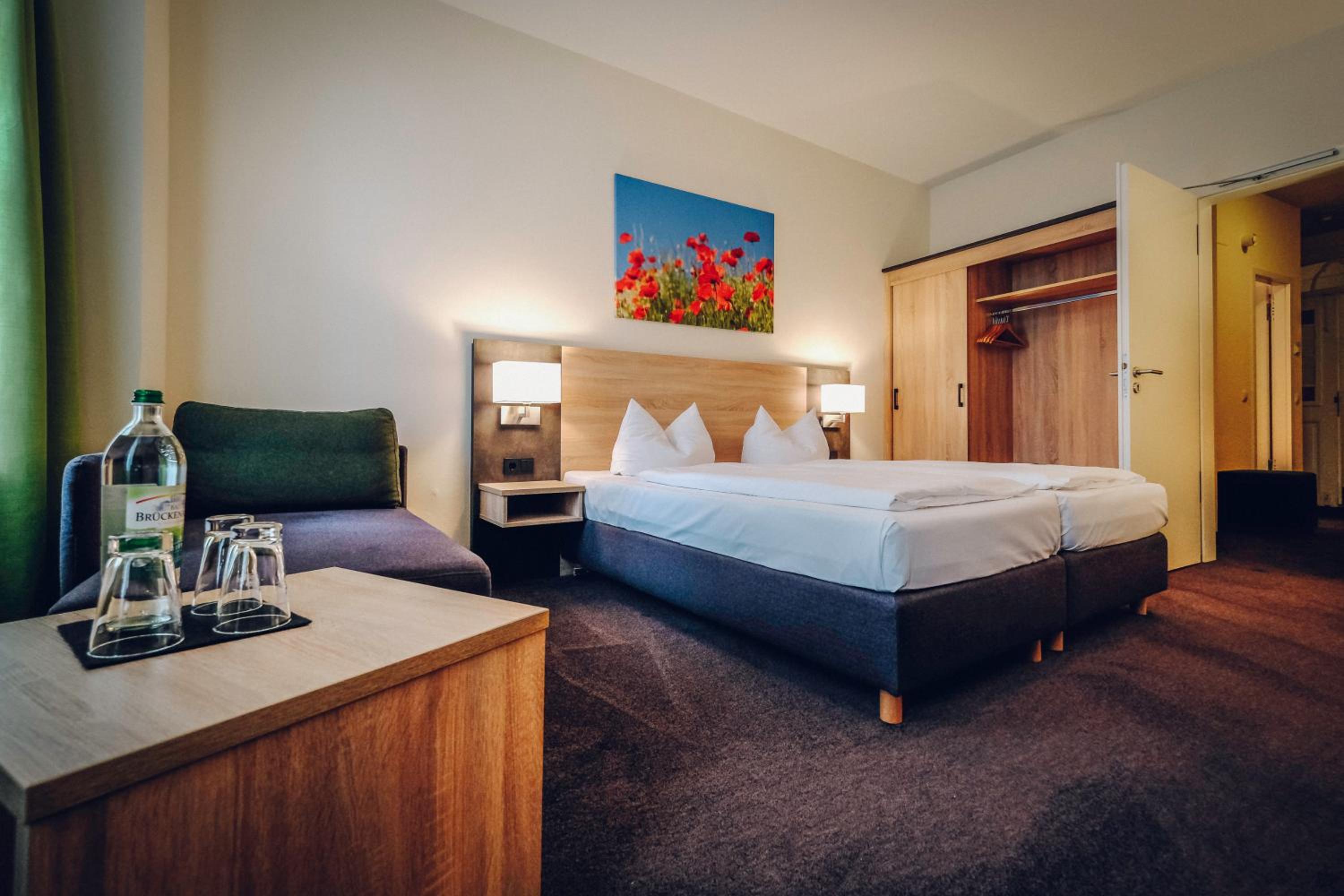 Triple Room - Photo 5