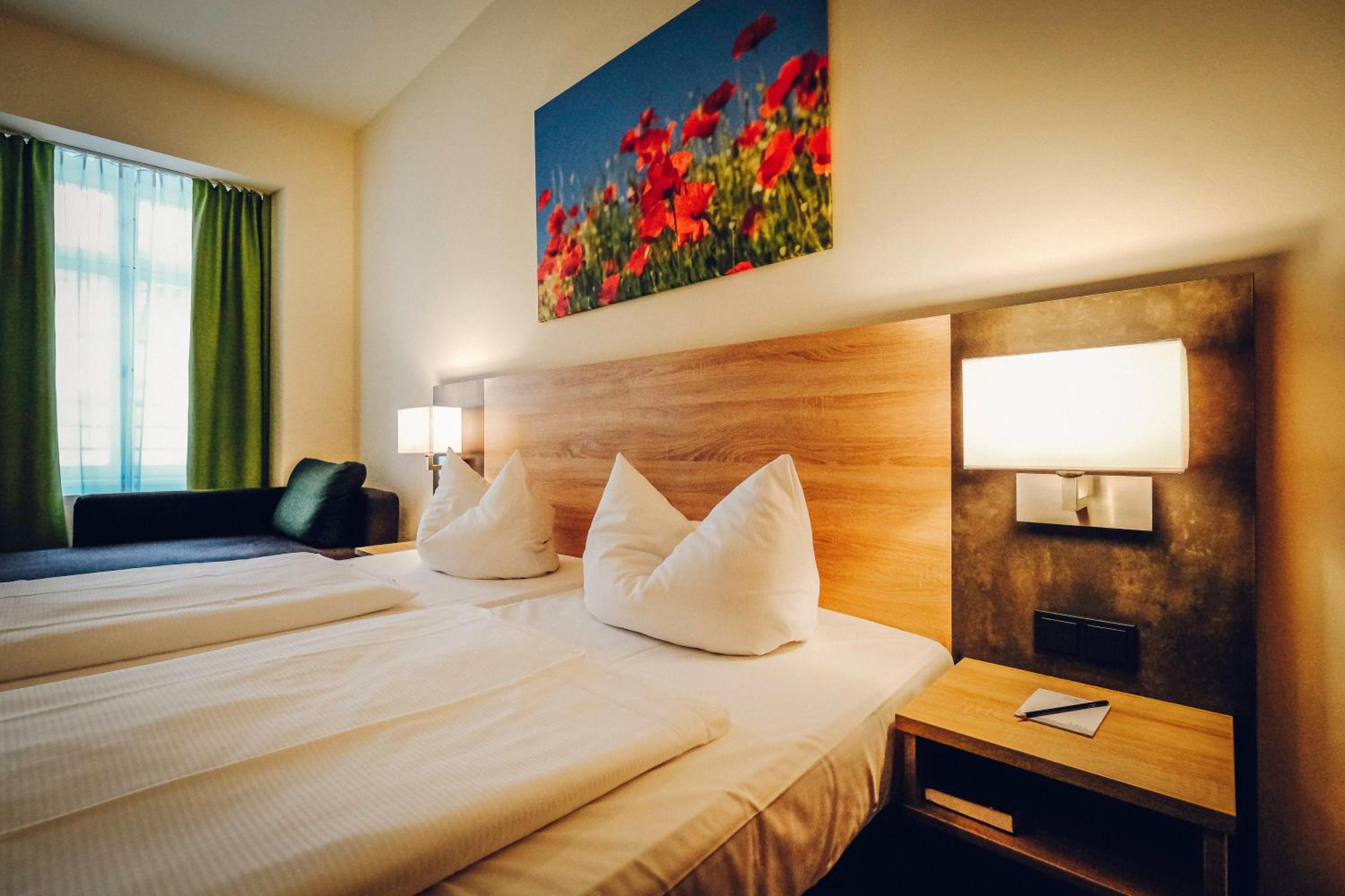 Triple Room - Photo 6