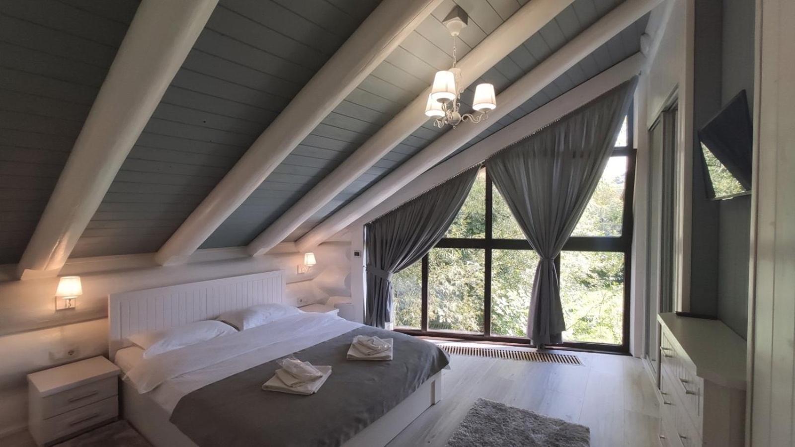 Family Suite with Balcony photo 2