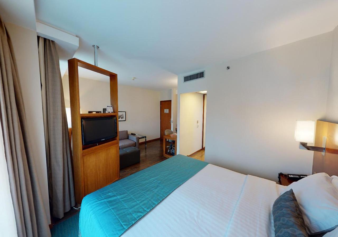 Queen Suite