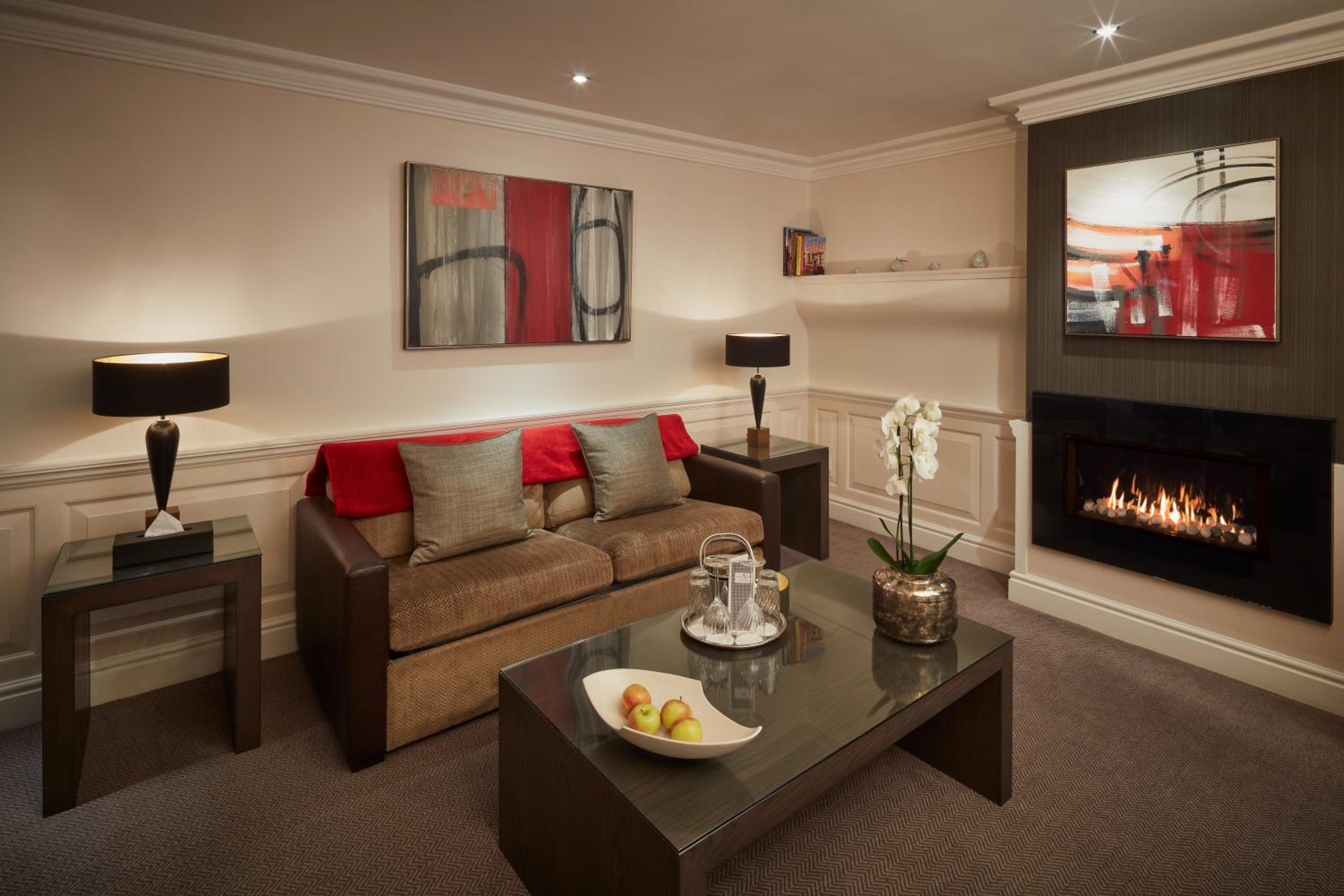 The Apartment Suite
