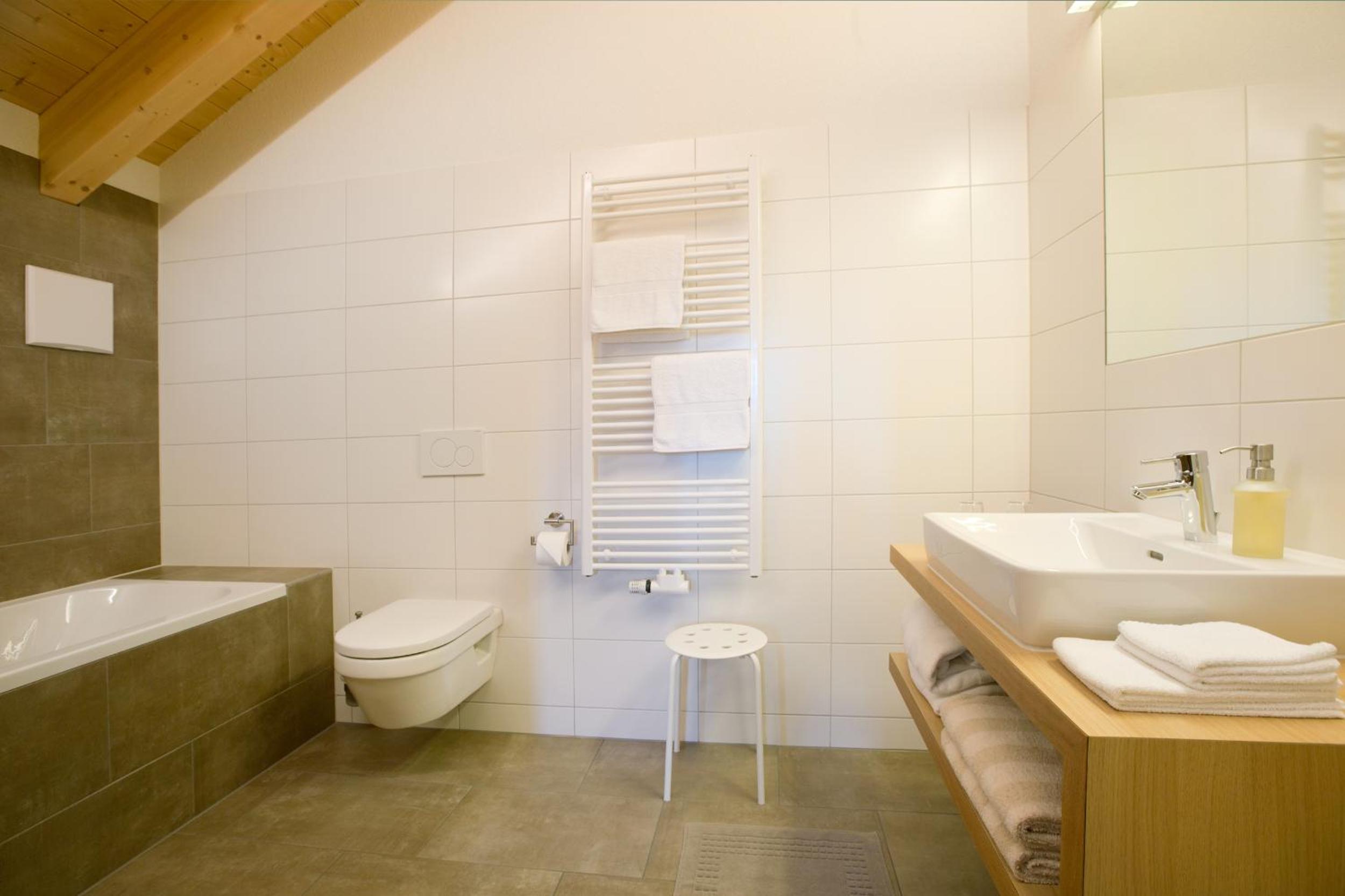 Two-Bedroom Apartment with Balcony E photo 3