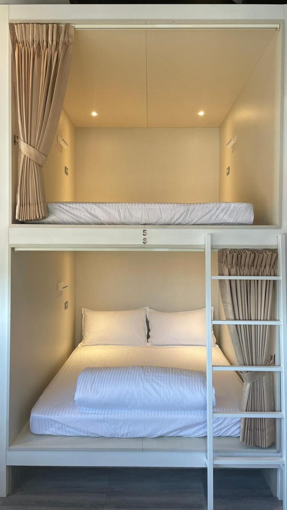 Bed in 6-Bed Mixed Dormitory Room photo 1