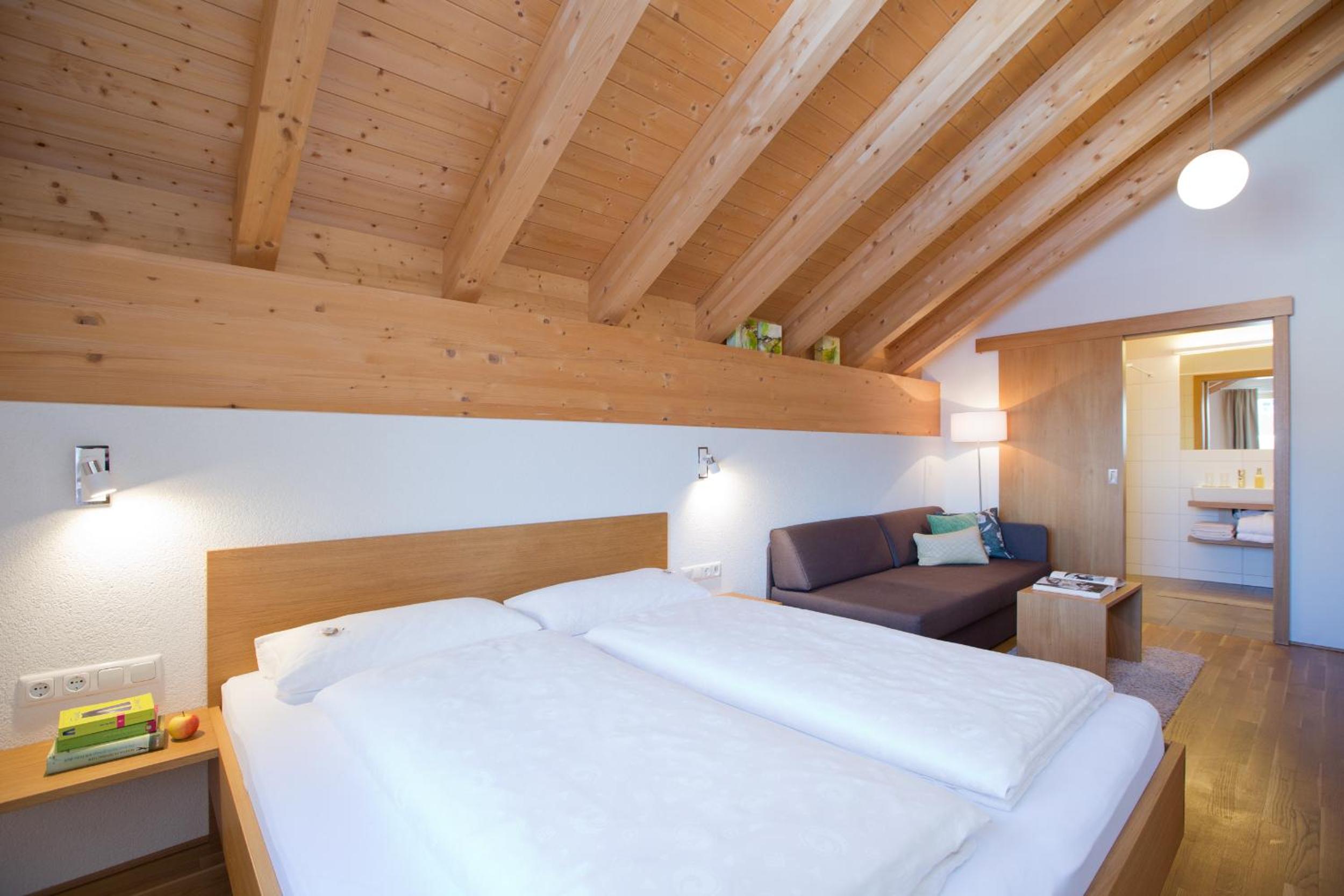 Two-Bedroom Apartment with Balcony B photo 1