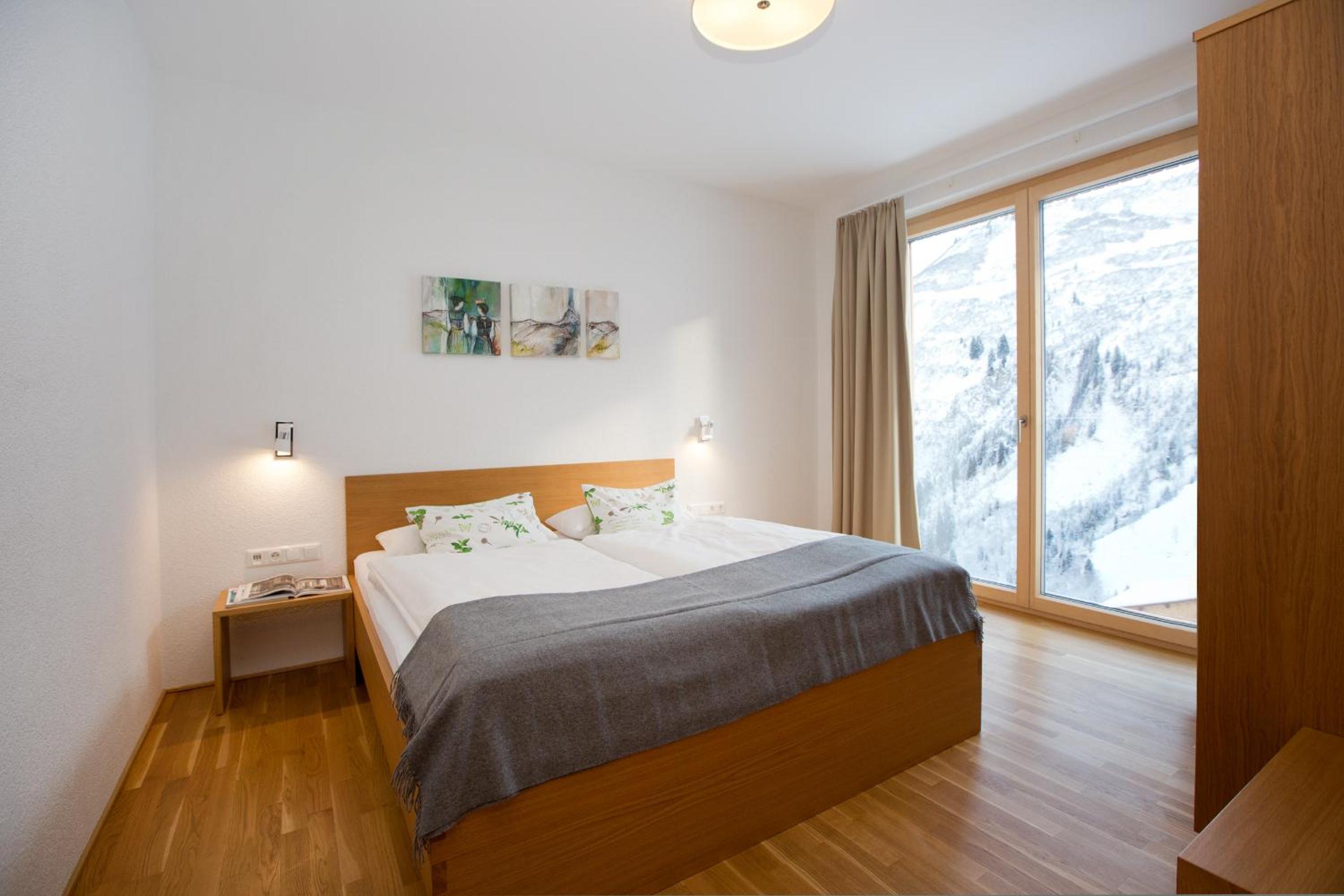 One-Bedroom Apartment with Balcony G photo 1