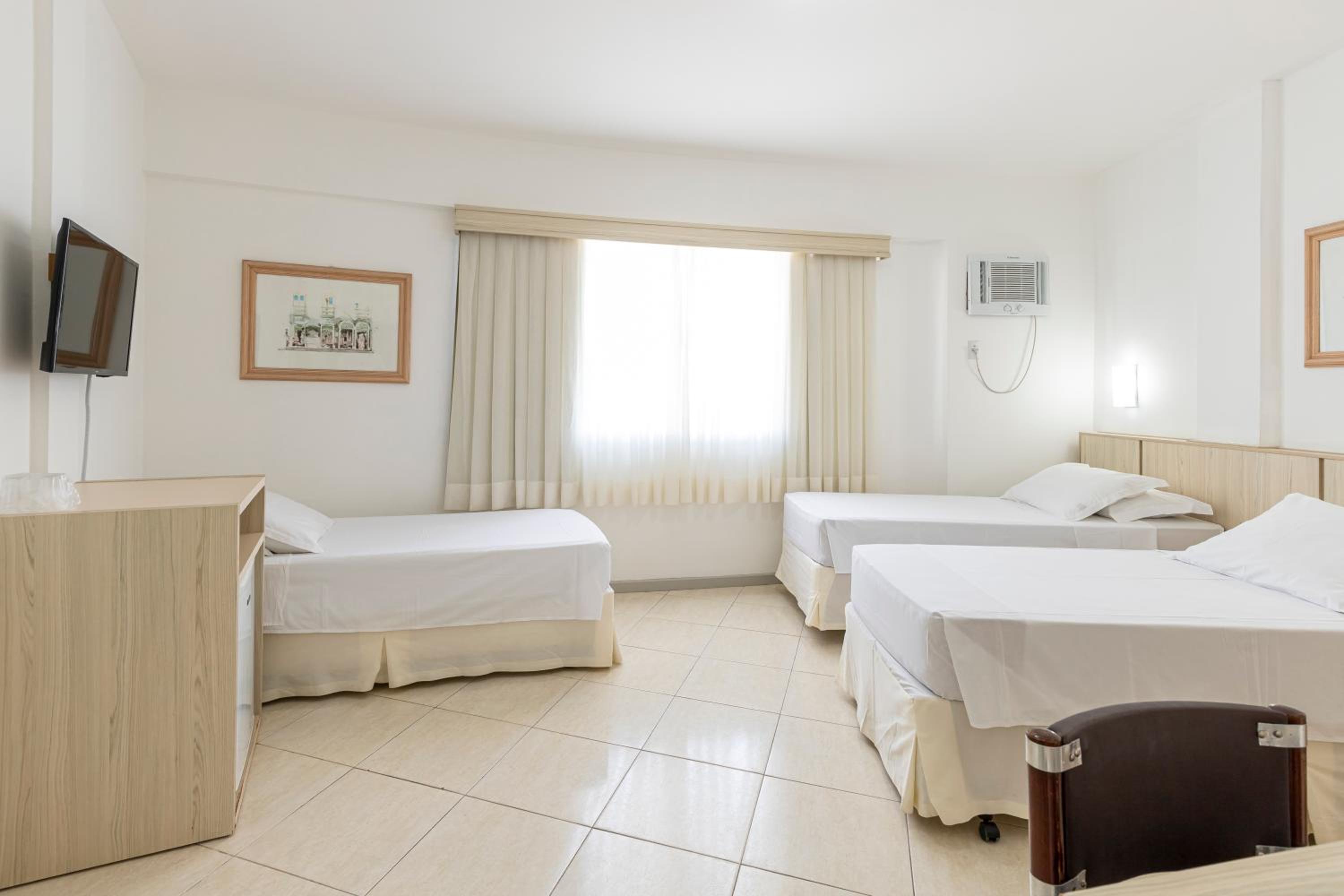 Standard Room thumbnail 6