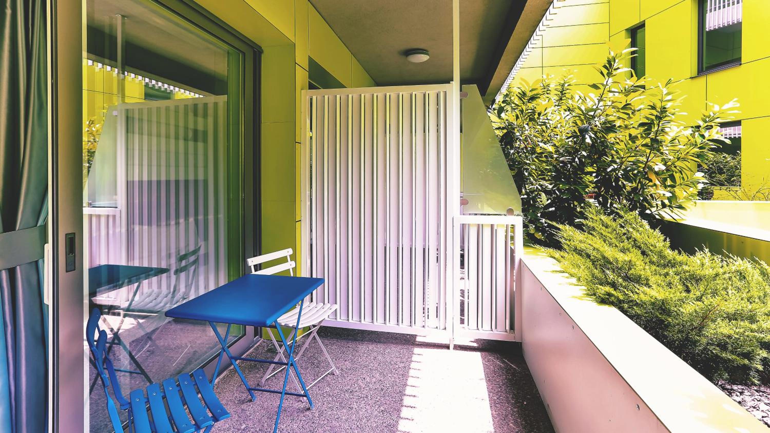 Family Room with Balcony - Photo 4