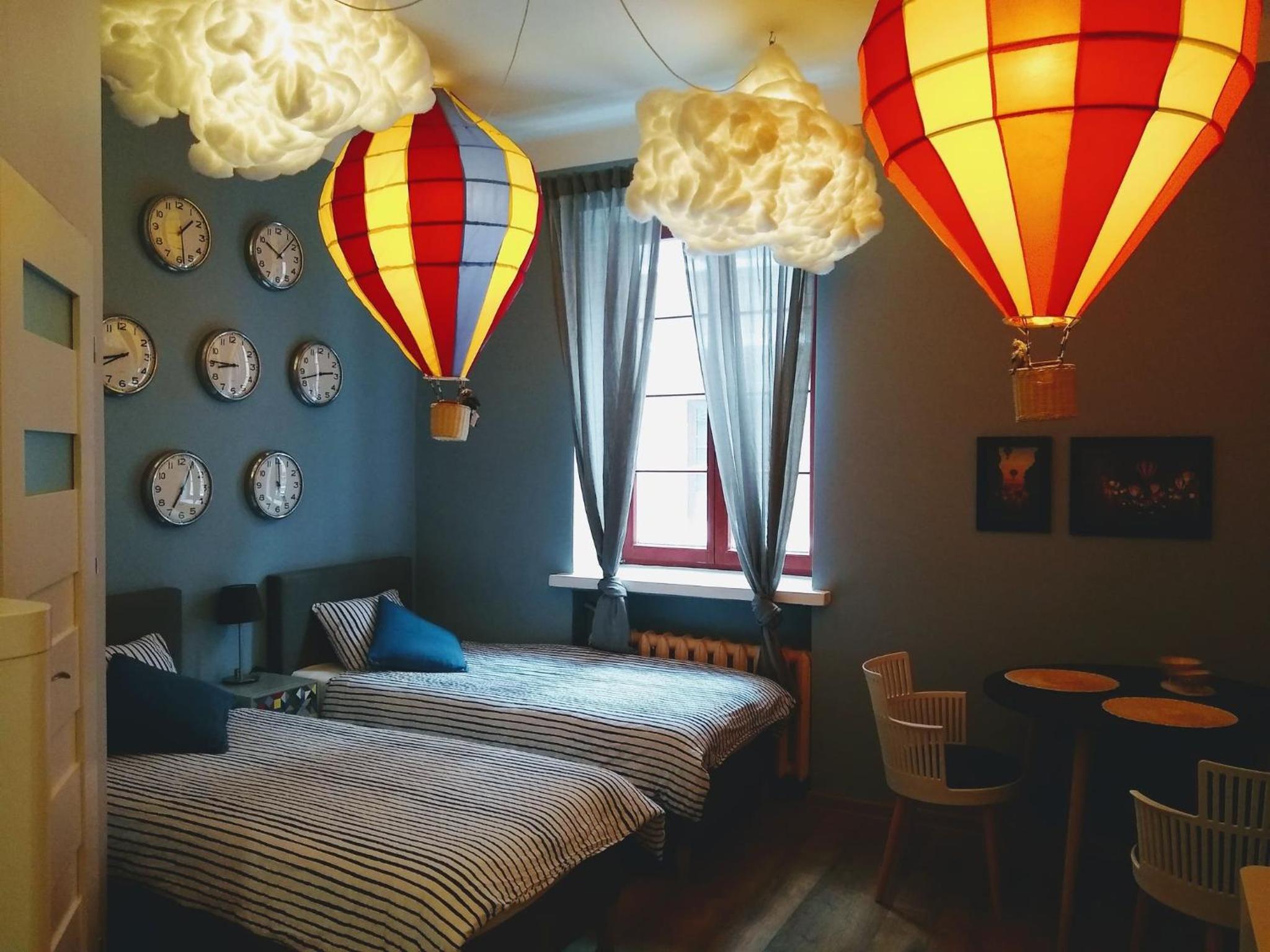 Double or Twin Room with City View - Photo 1