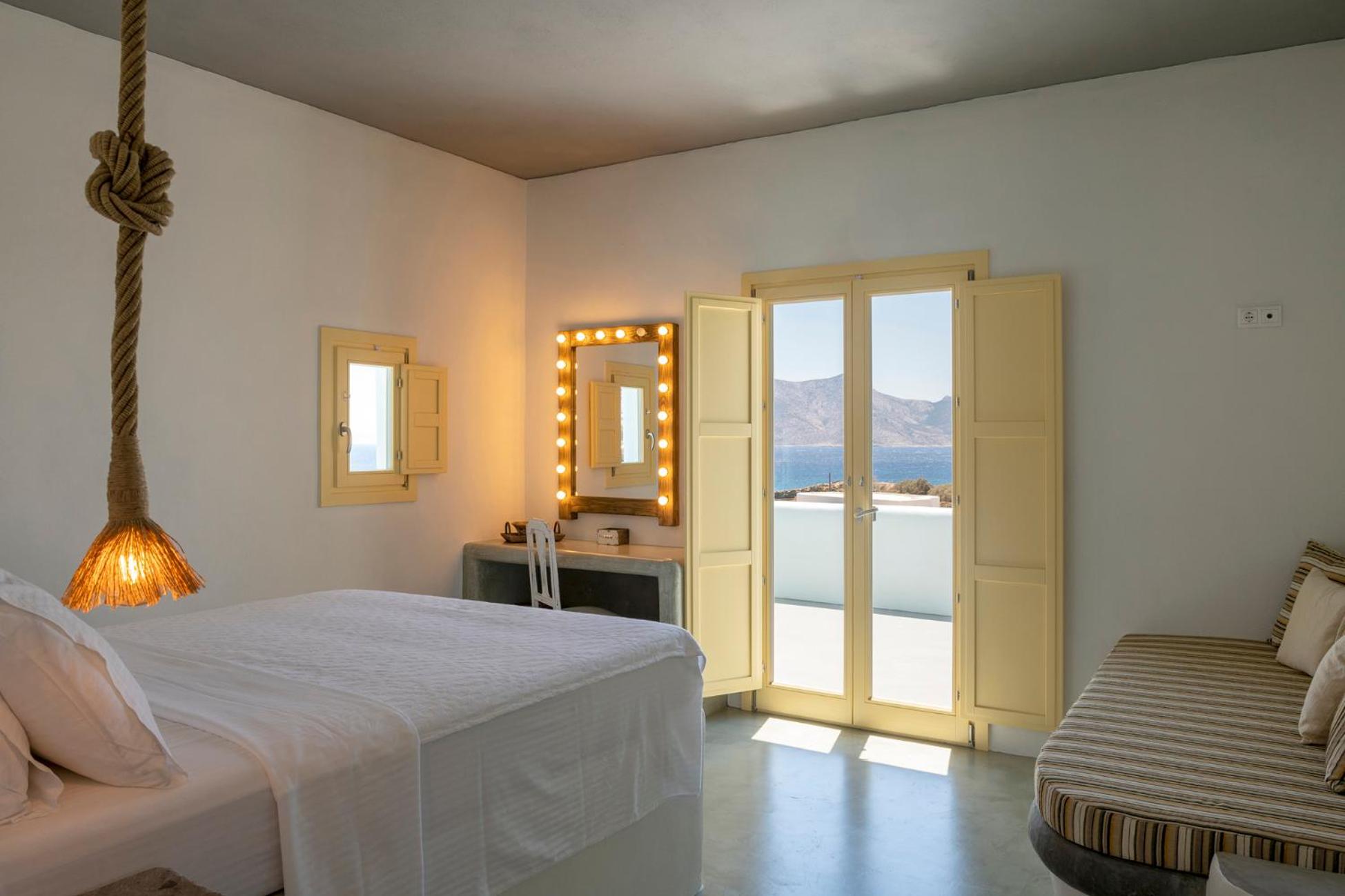 Suite with Hot Tub