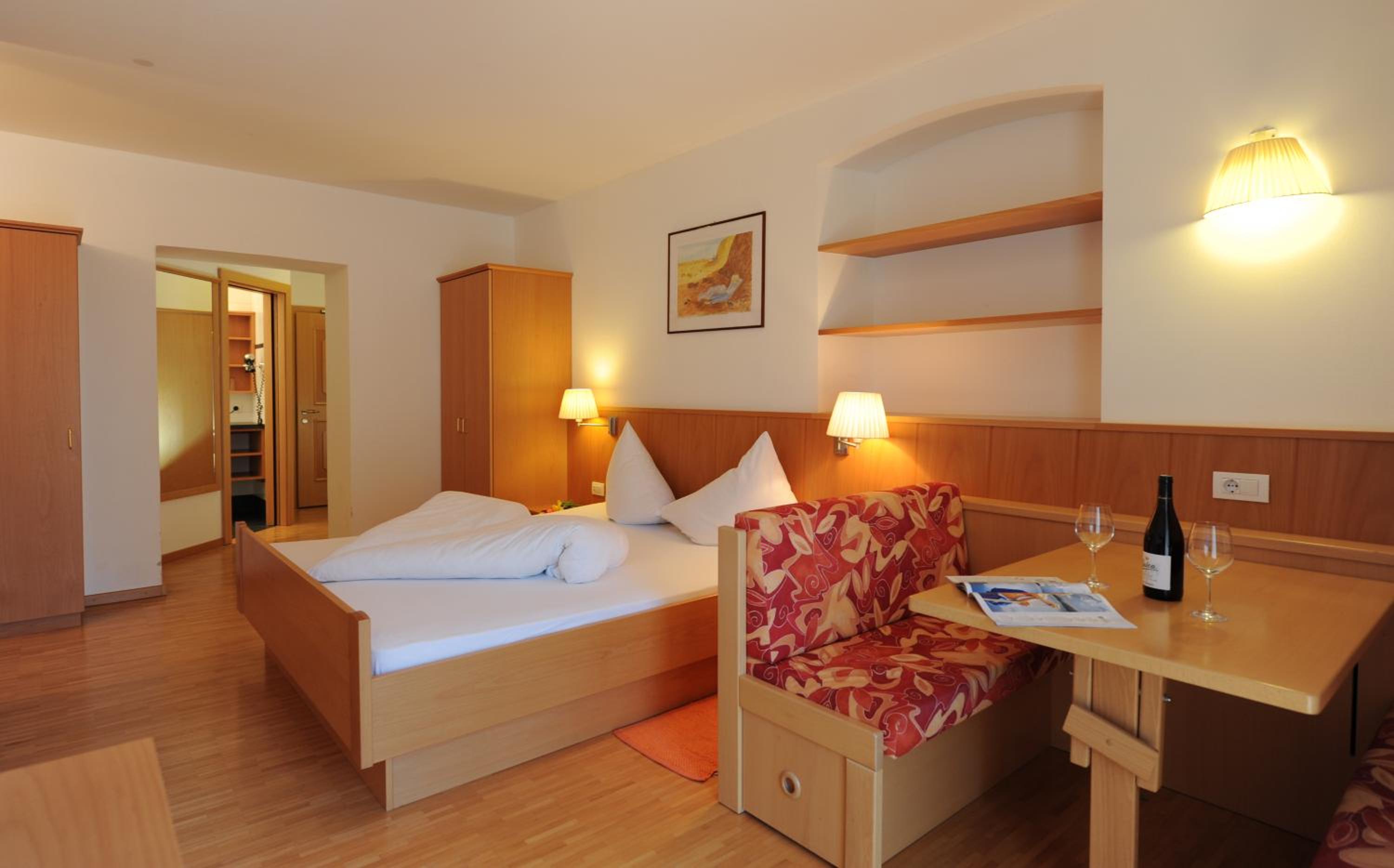 Deluxe Quadruple Room - Photo 2