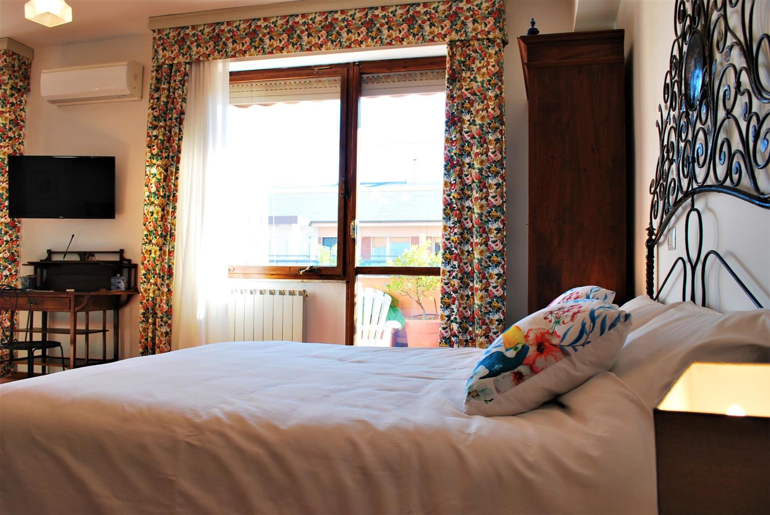 Deluxe Family Room - Photo 6