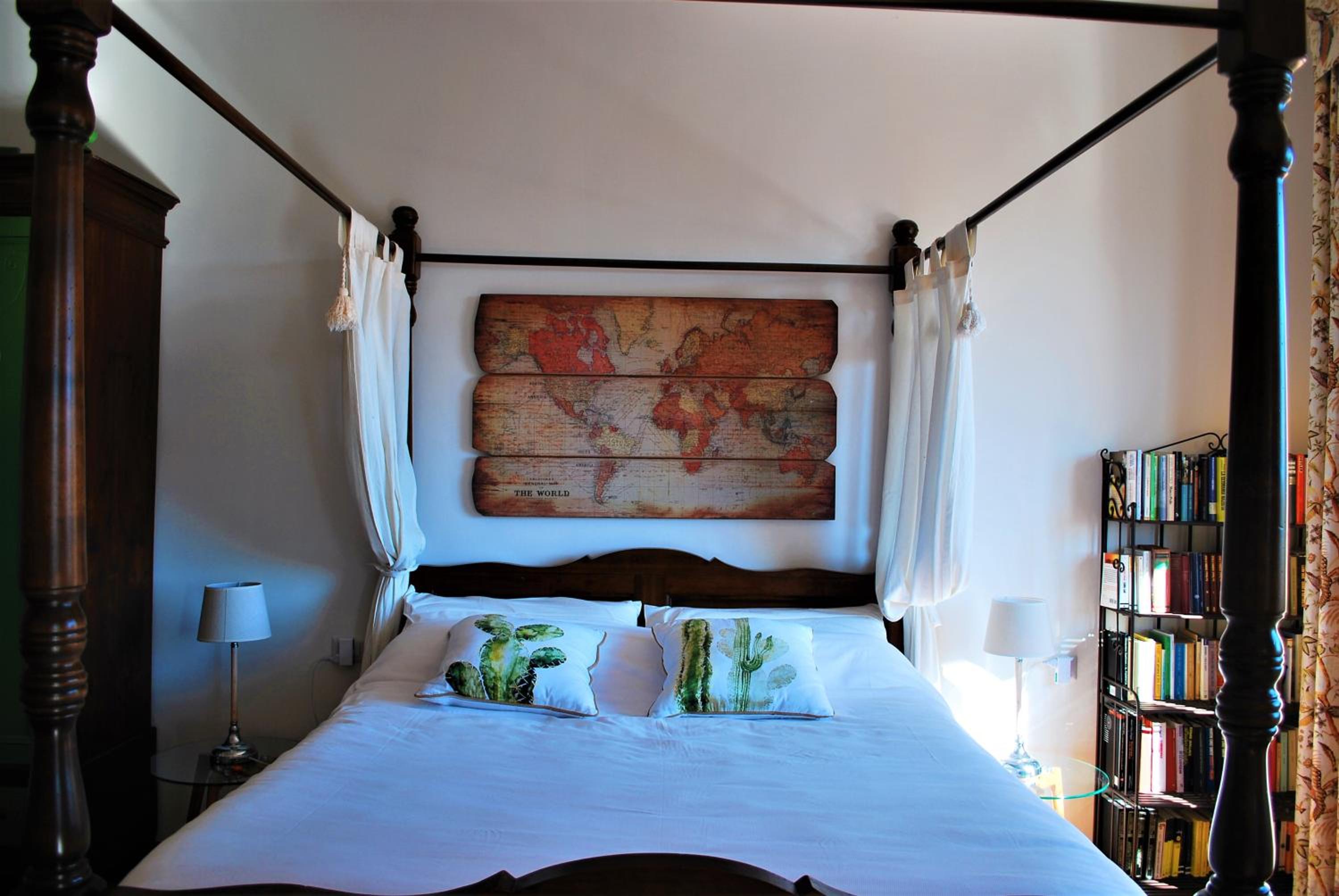 Deluxe Room - Photo 14