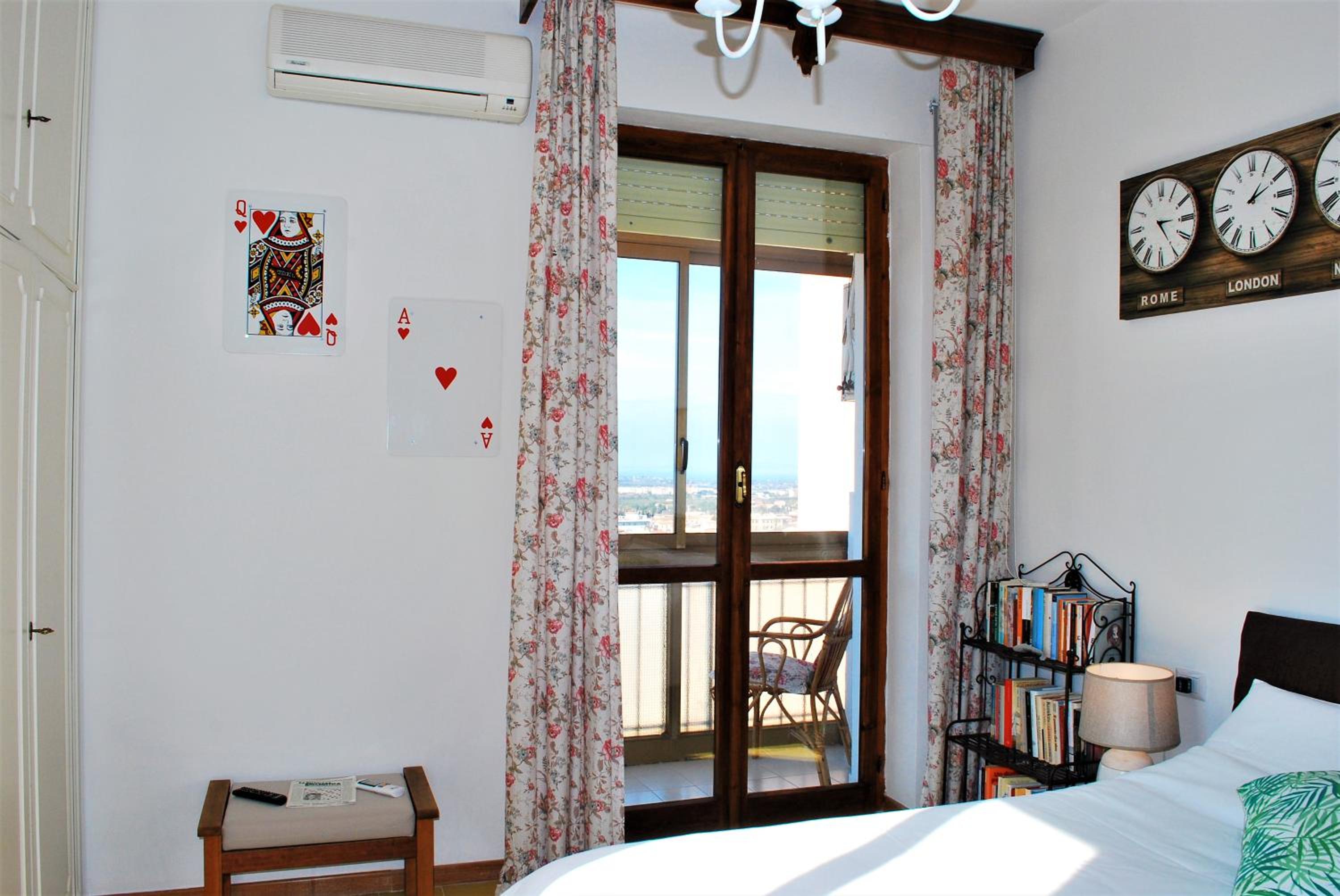 Deluxe Double or Twin Room - Photo 7